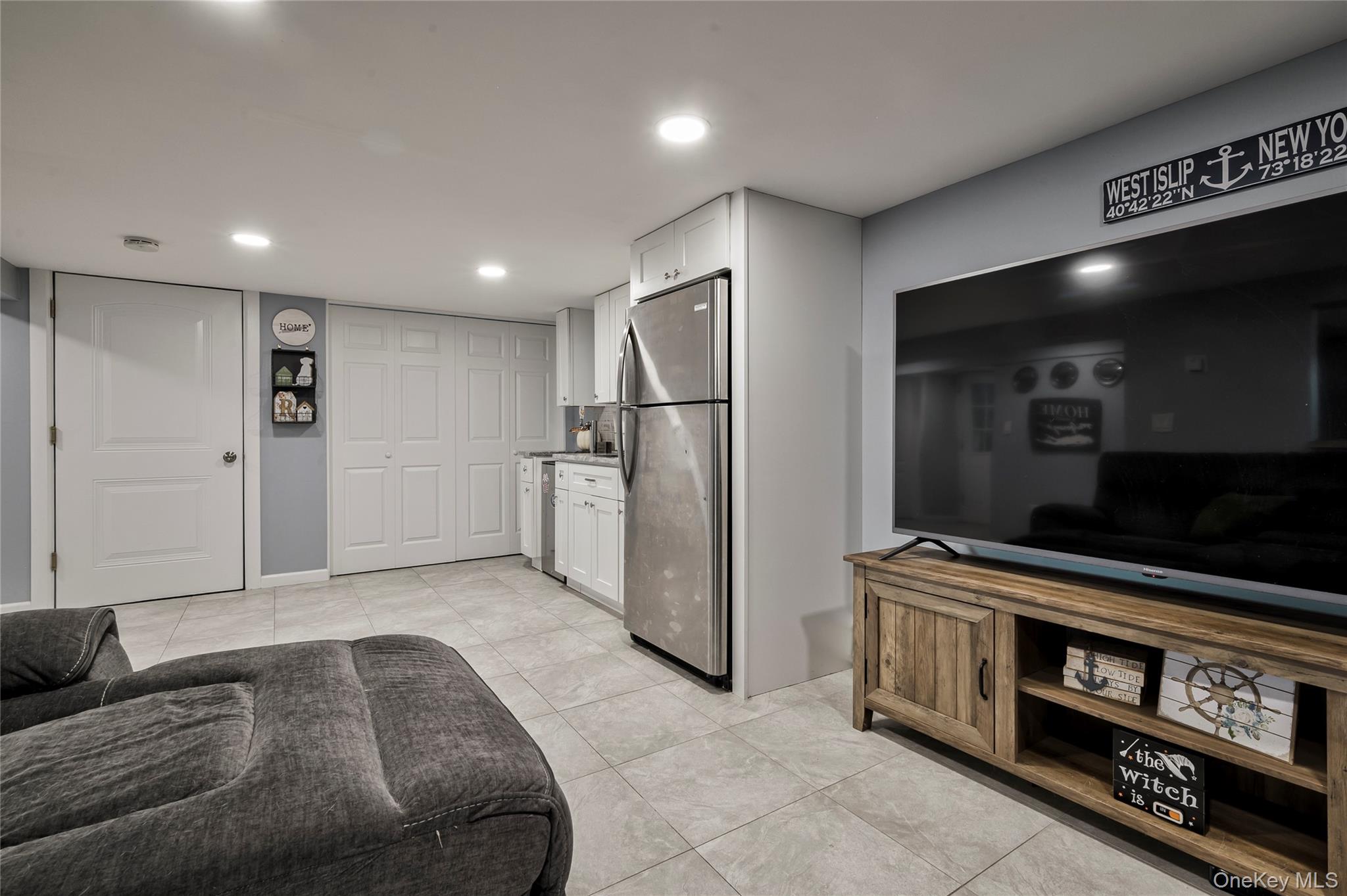 45 Reilly Street, West Islip, NY 11795