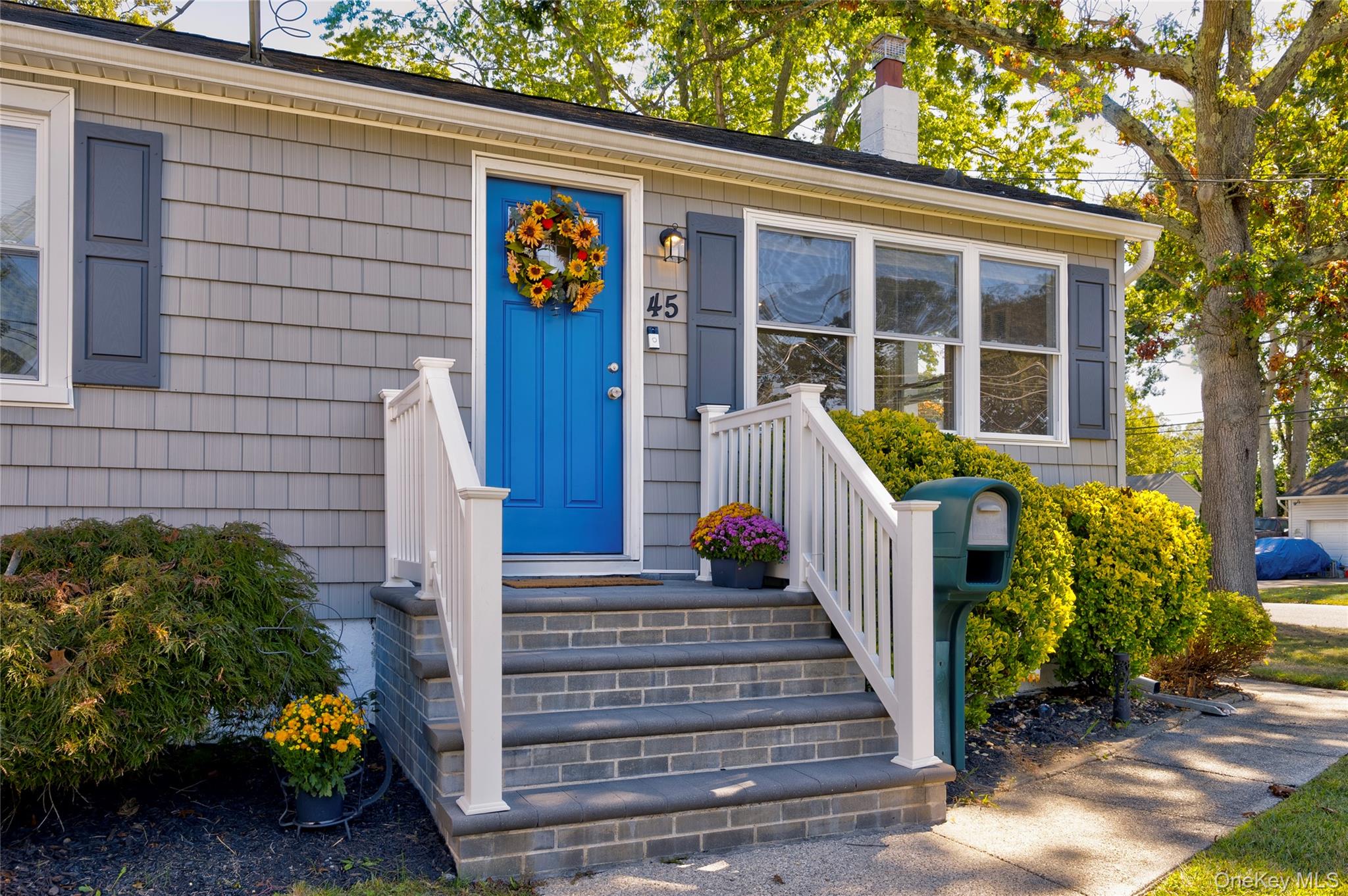 45 Reilly Street, West Islip, NY 11795