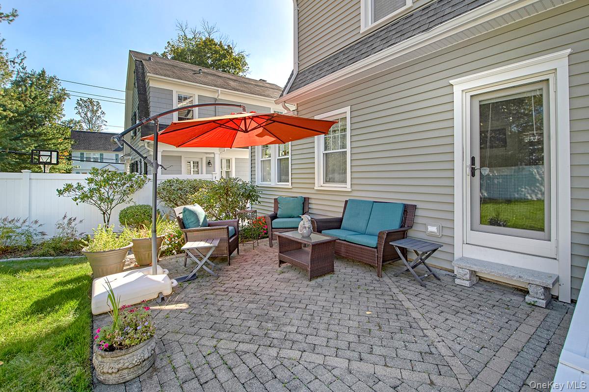 72 Ogden Avenue, White Plains, NY 10605