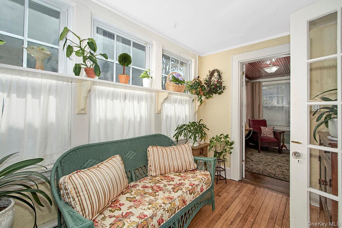 72 Ogden Avenue, White Plains, NY 10605