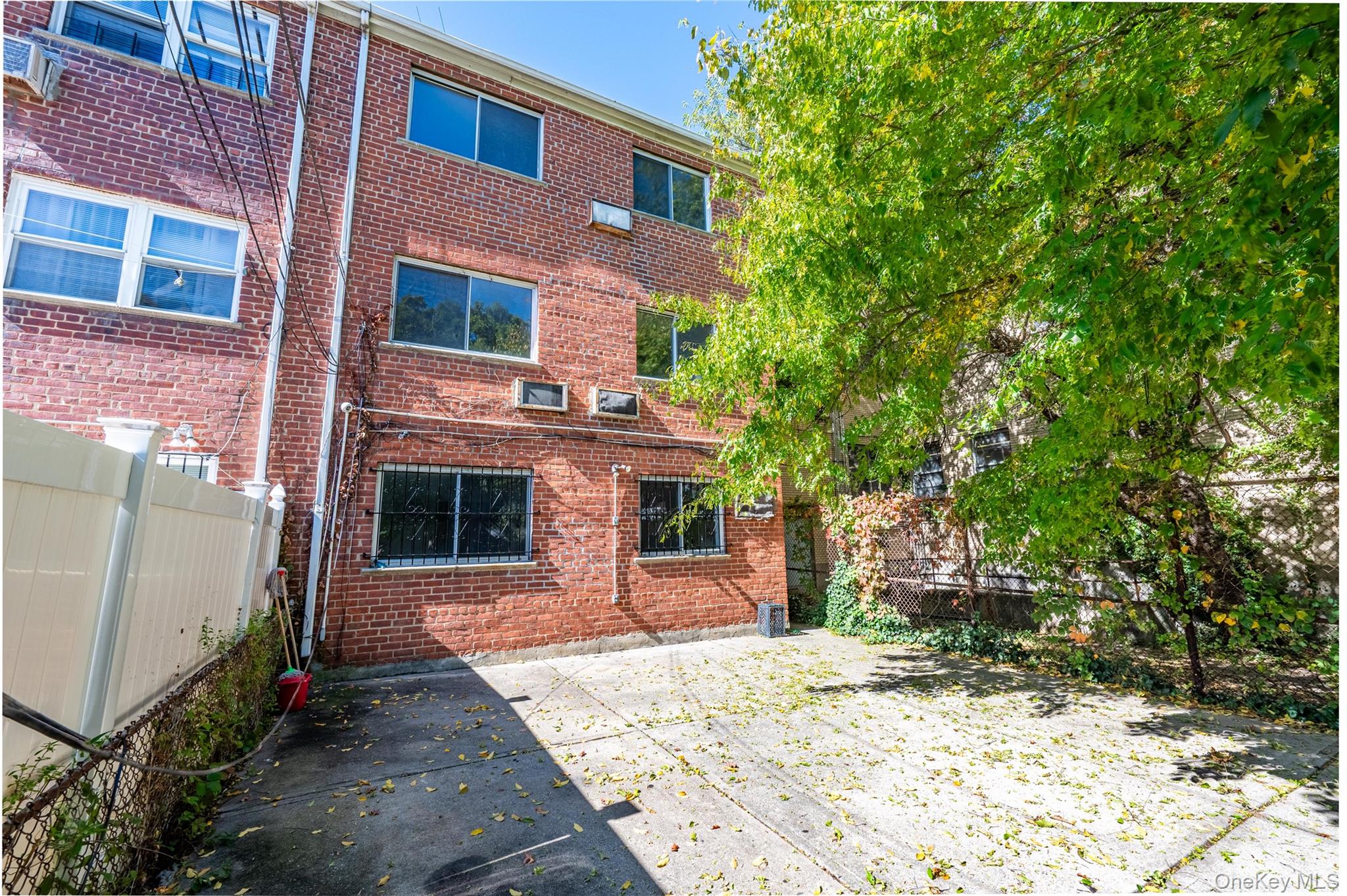 2730 Barnes Avenue, Bronx, NY 10467