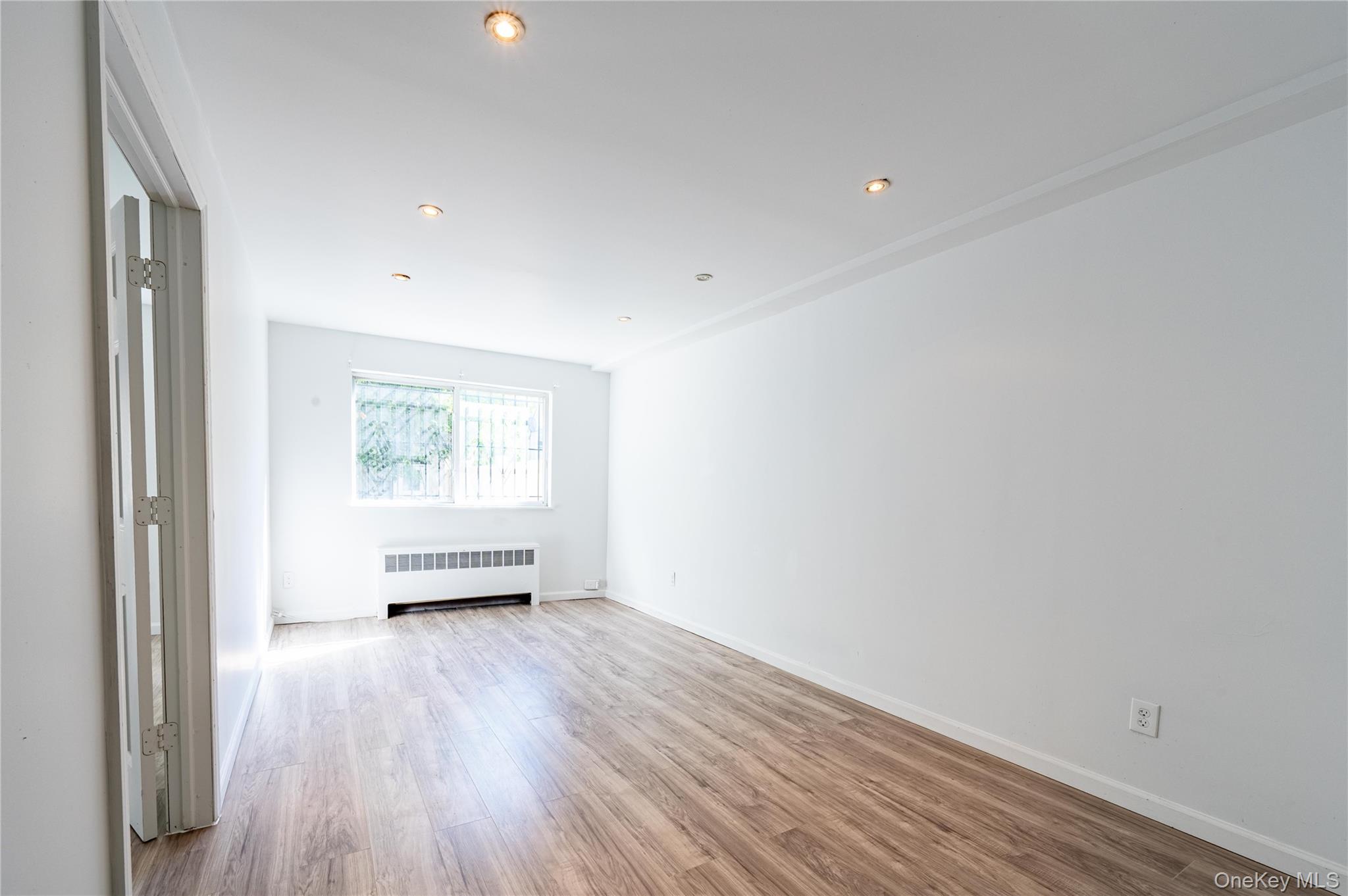 2730 Barnes Avenue, Bronx, NY 10467