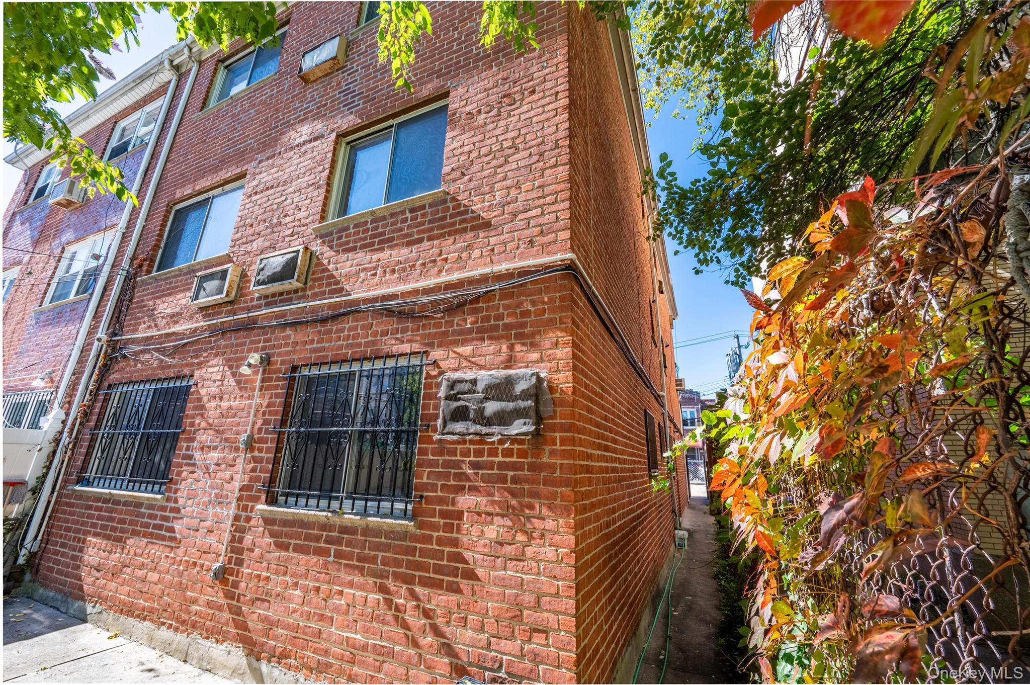 2730 Barnes Avenue, Bronx, NY 10467