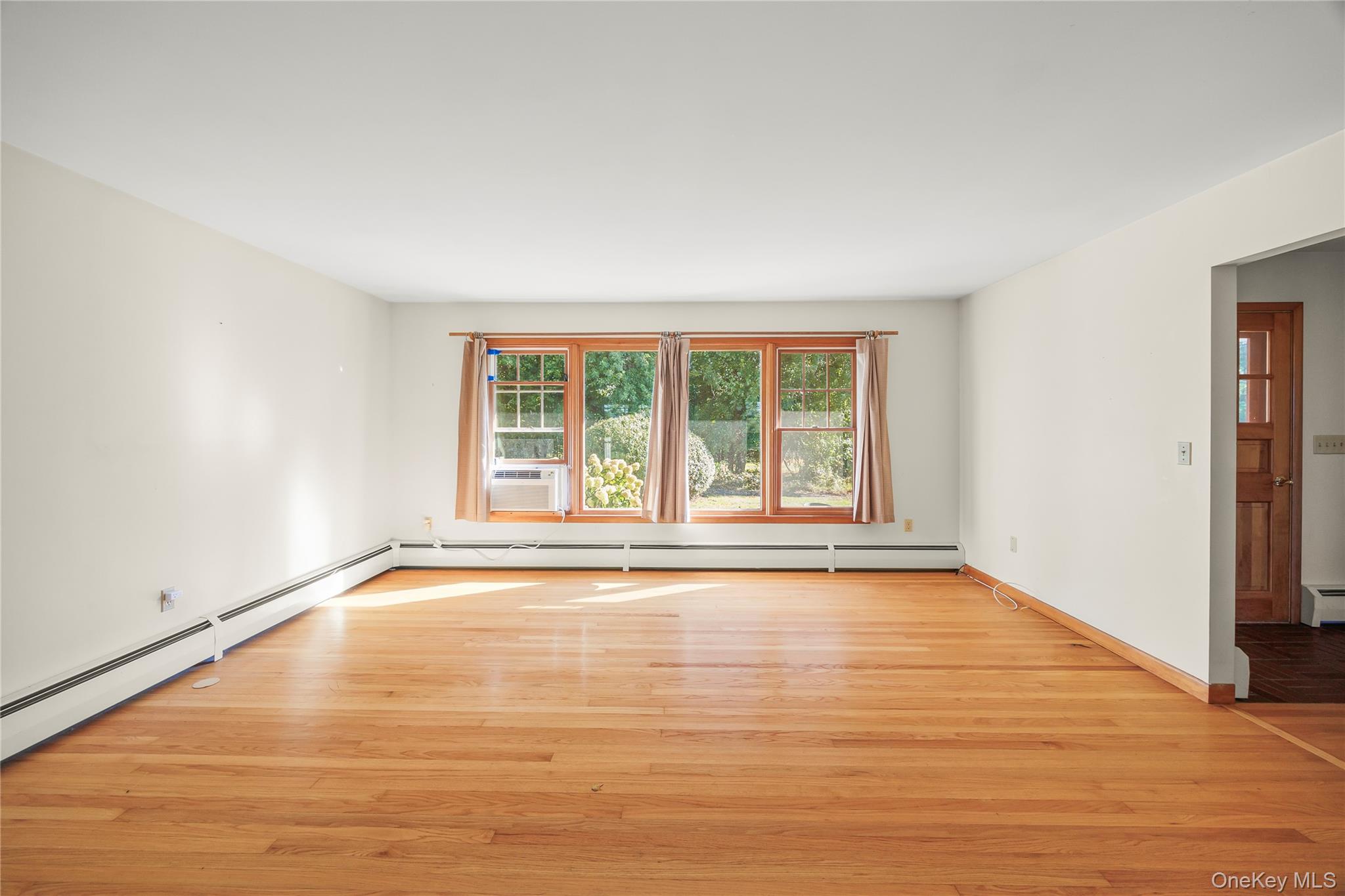 76 Smith Road, Kinderhook, NY 12106