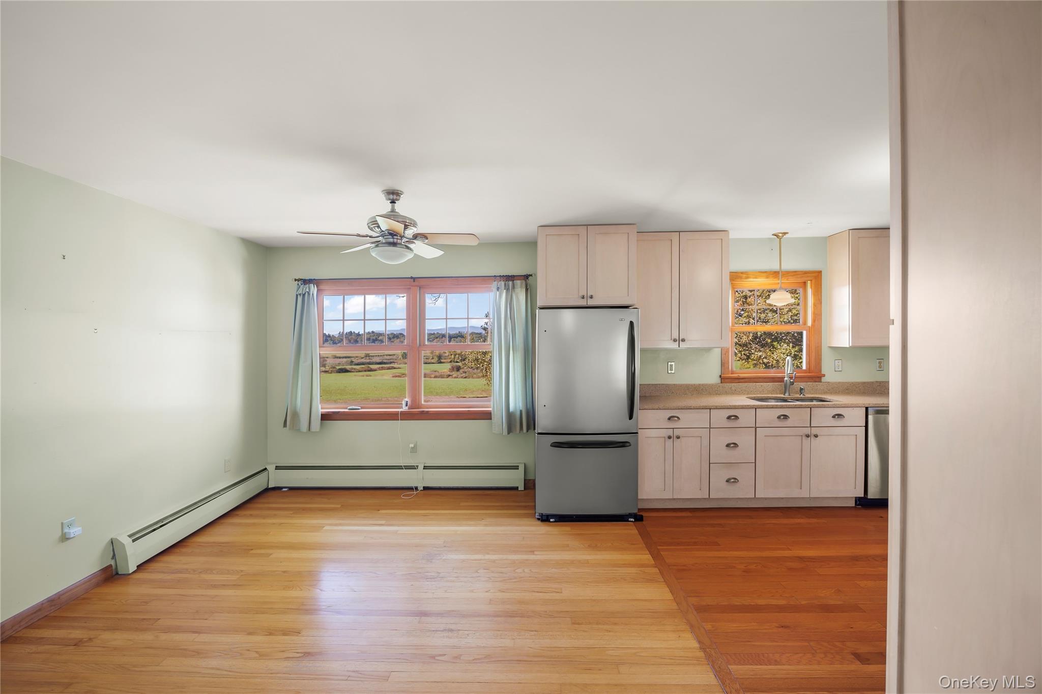 76 Smith Road, Kinderhook, NY 12106