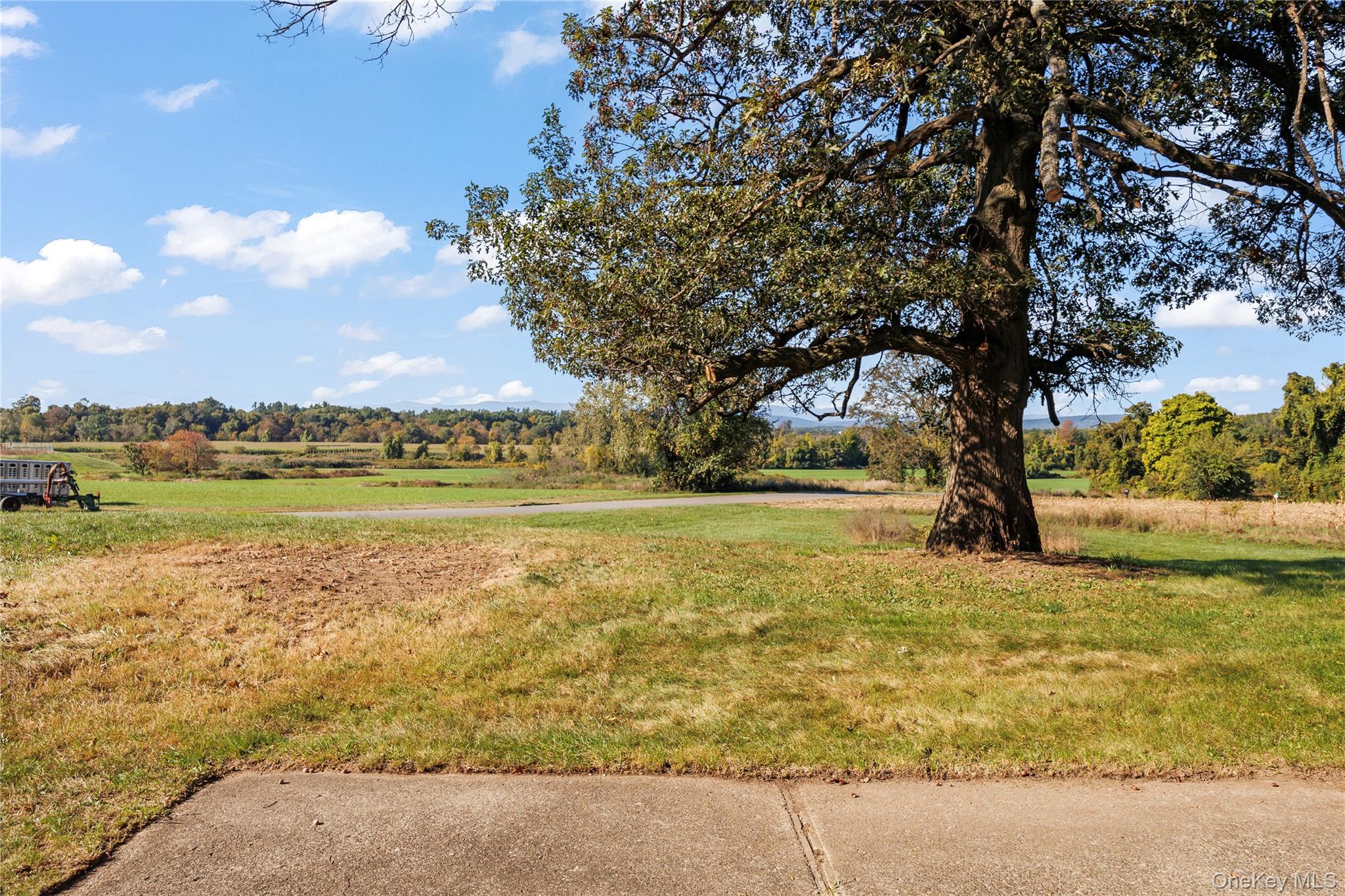 76 Smith Road, Kinderhook, NY 12106