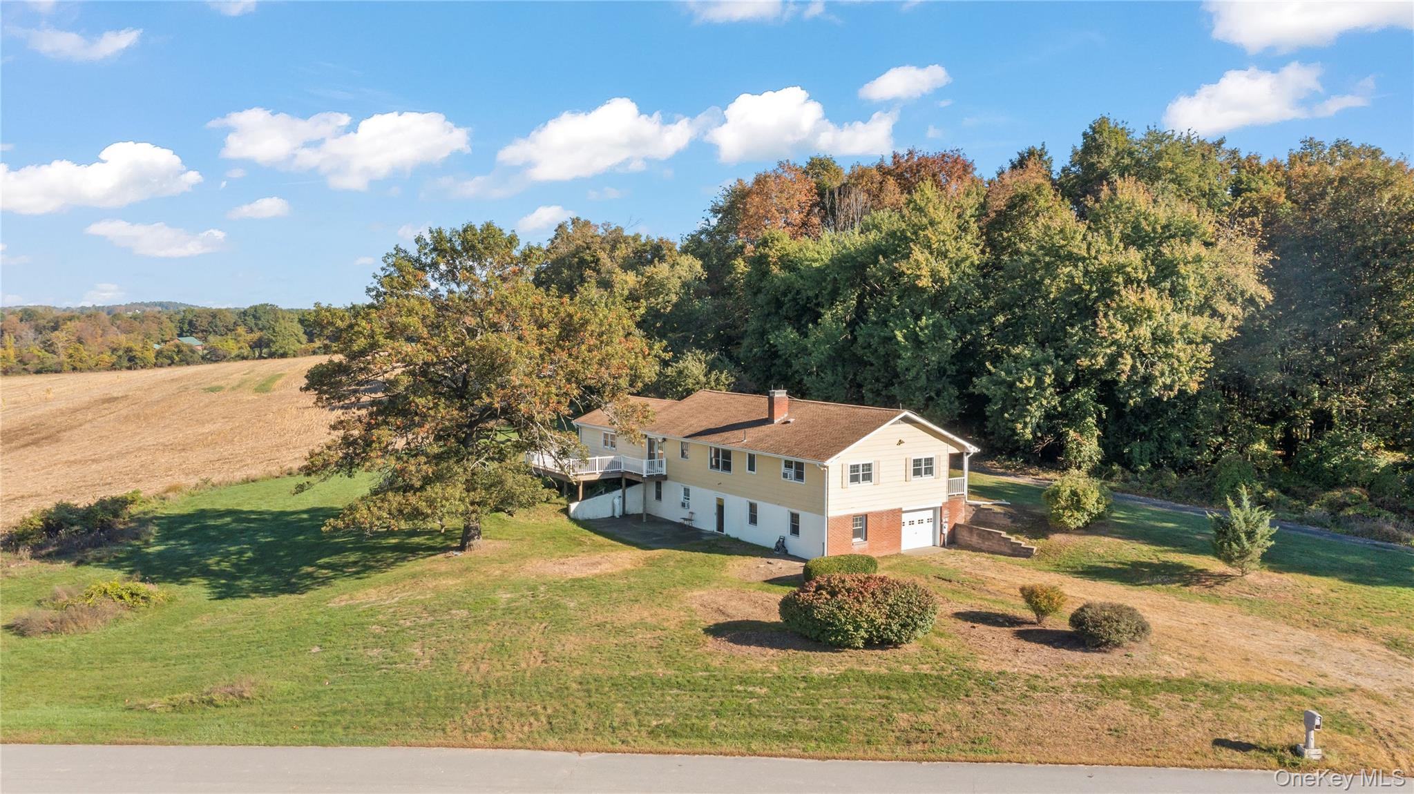 76 Smith Road, Kinderhook, NY 12106