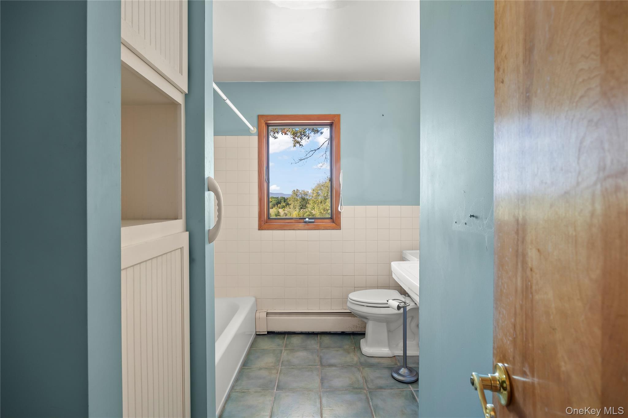 76 Smith Road, Kinderhook, NY 12106