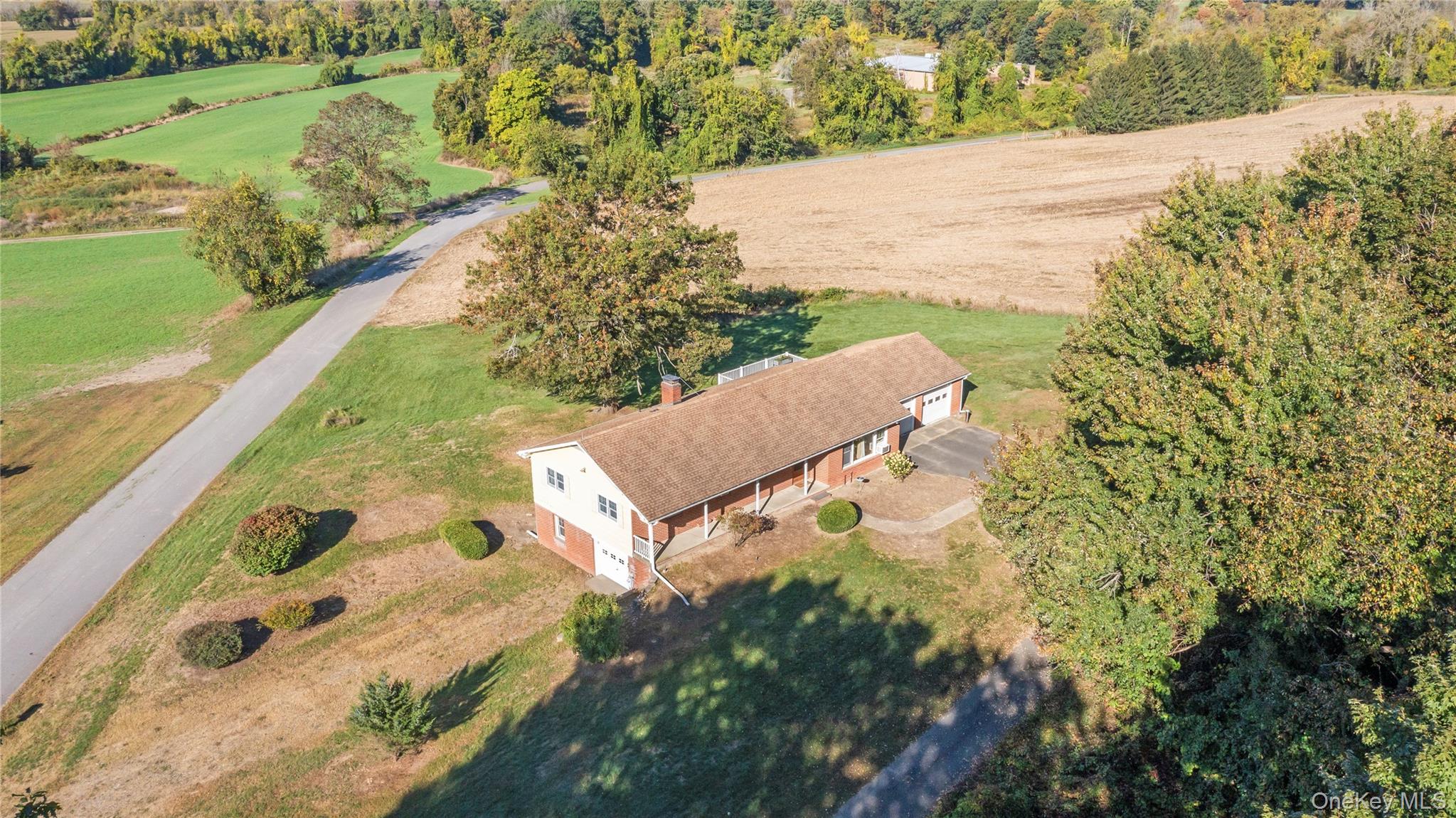 76 Smith Road, Kinderhook, NY 12106