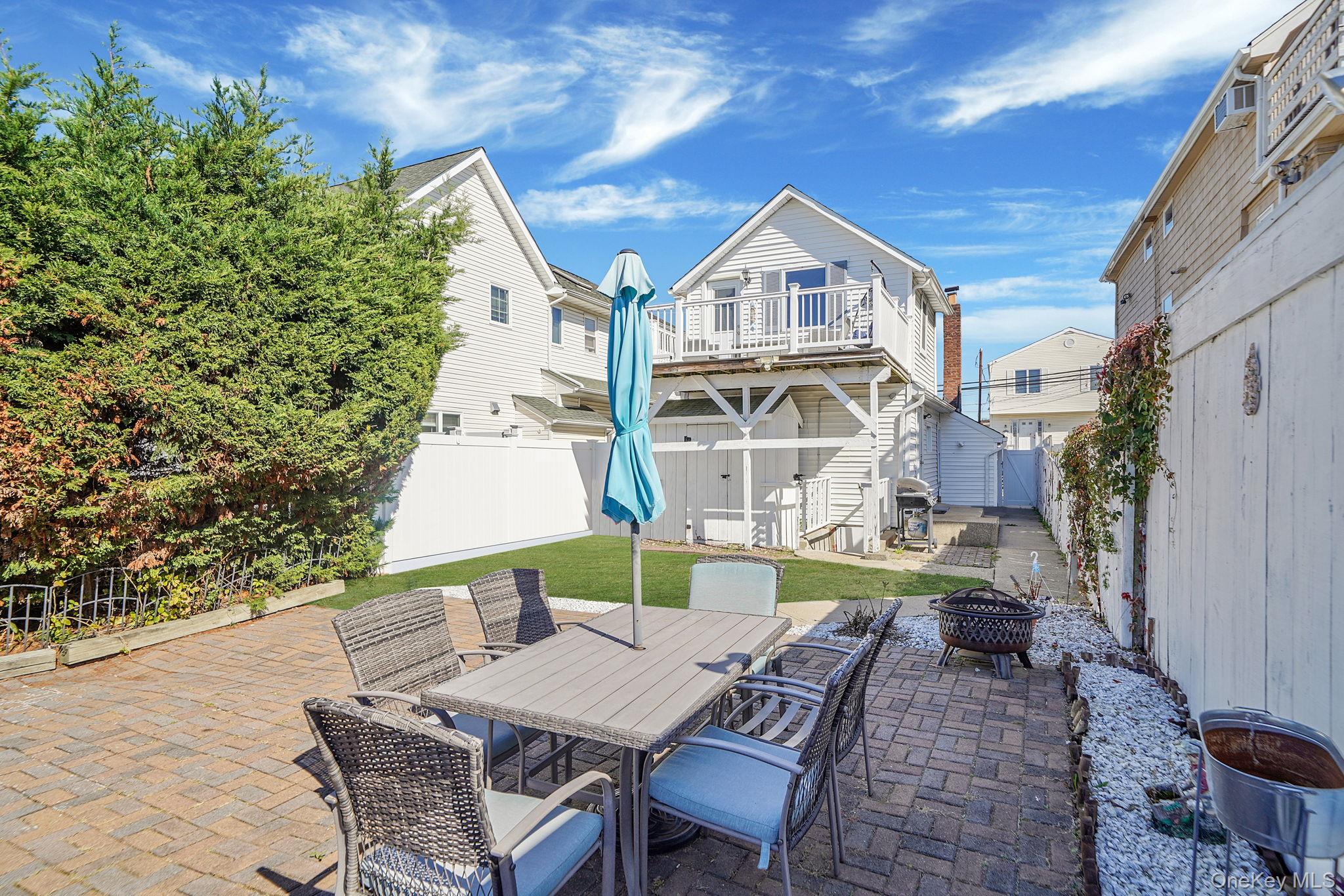 252 Arthur Street, Freeport, NY 11520