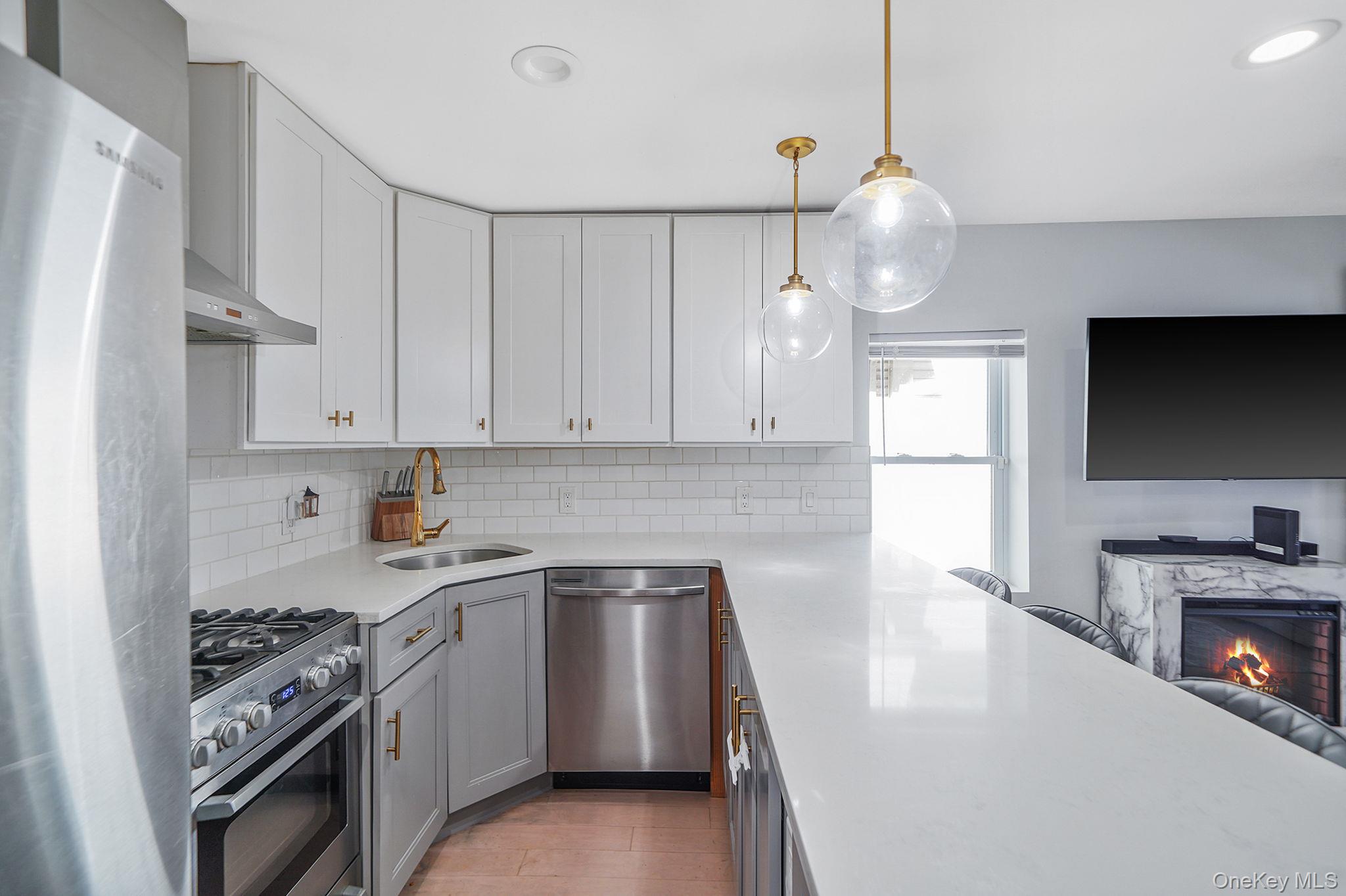 252 Arthur Street, Freeport, NY 11520