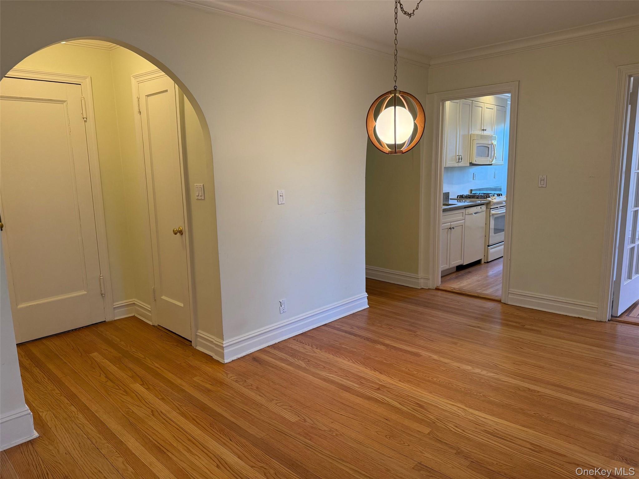 10 Nosband Avenue # 3A, White Plains, NY 10605