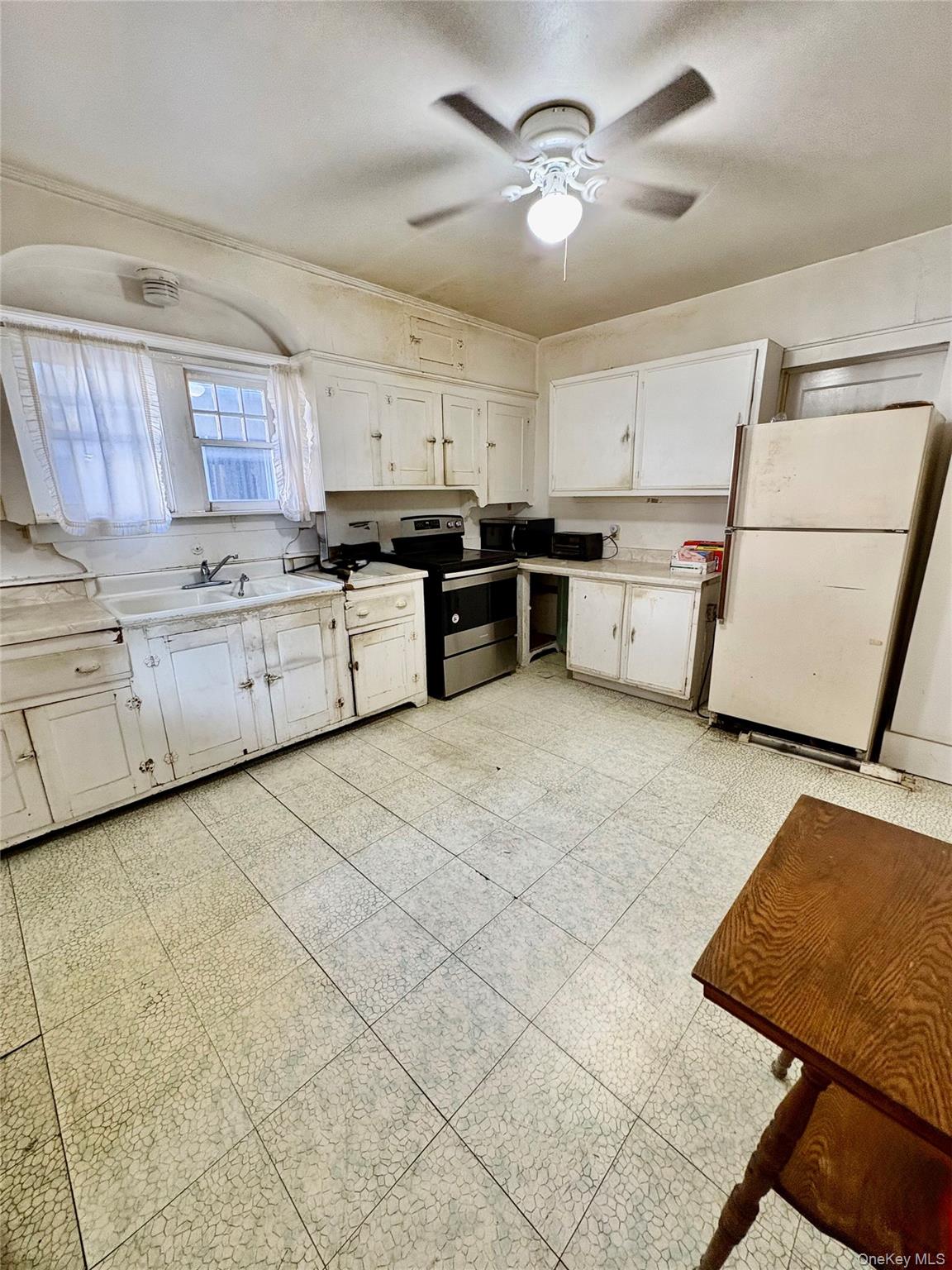 4 Backman Avenue, Ellenville, NY 12428