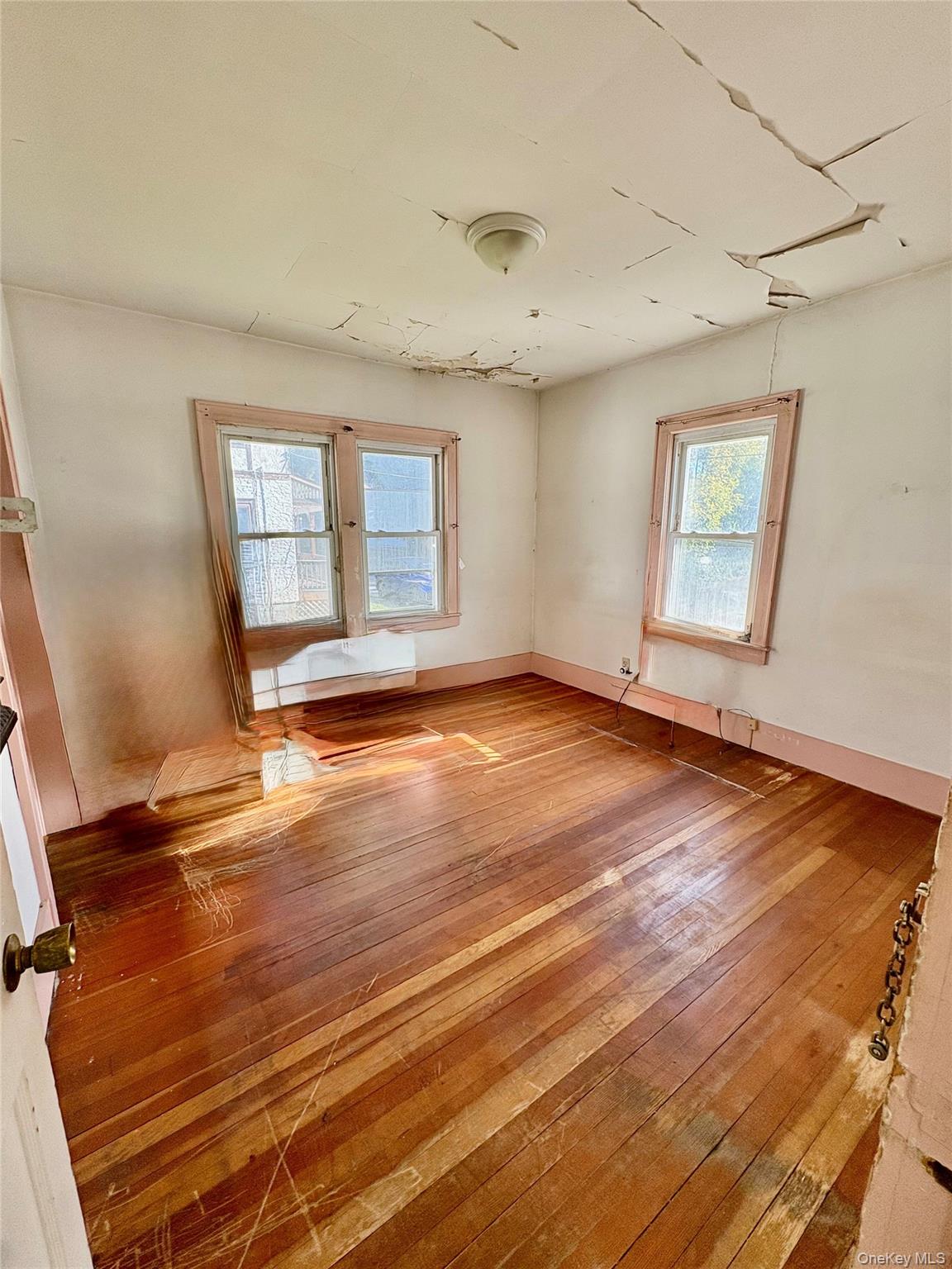 4 Backman Avenue, Ellenville, NY 12428