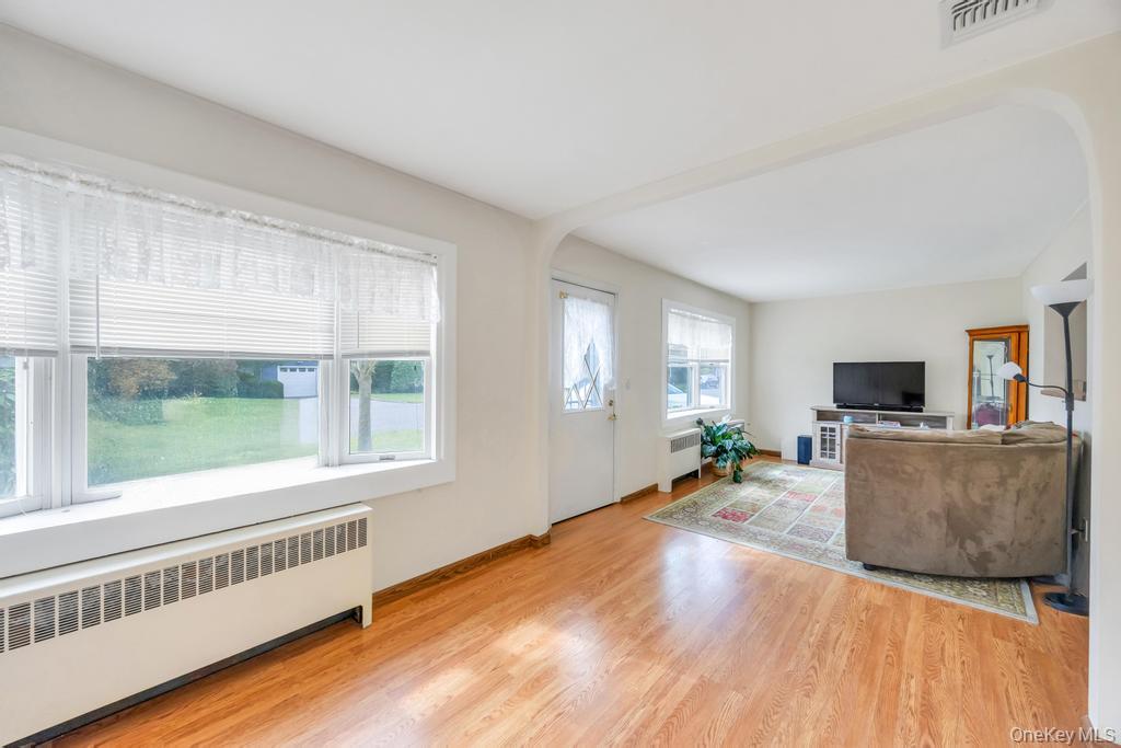 124 E 12th Street, Huntington Station, NY 11746