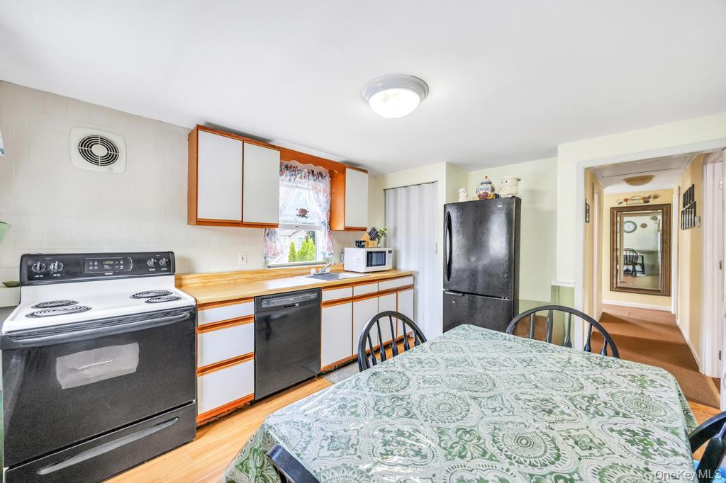 124 E 12th Street, Huntington Station, NY 11746