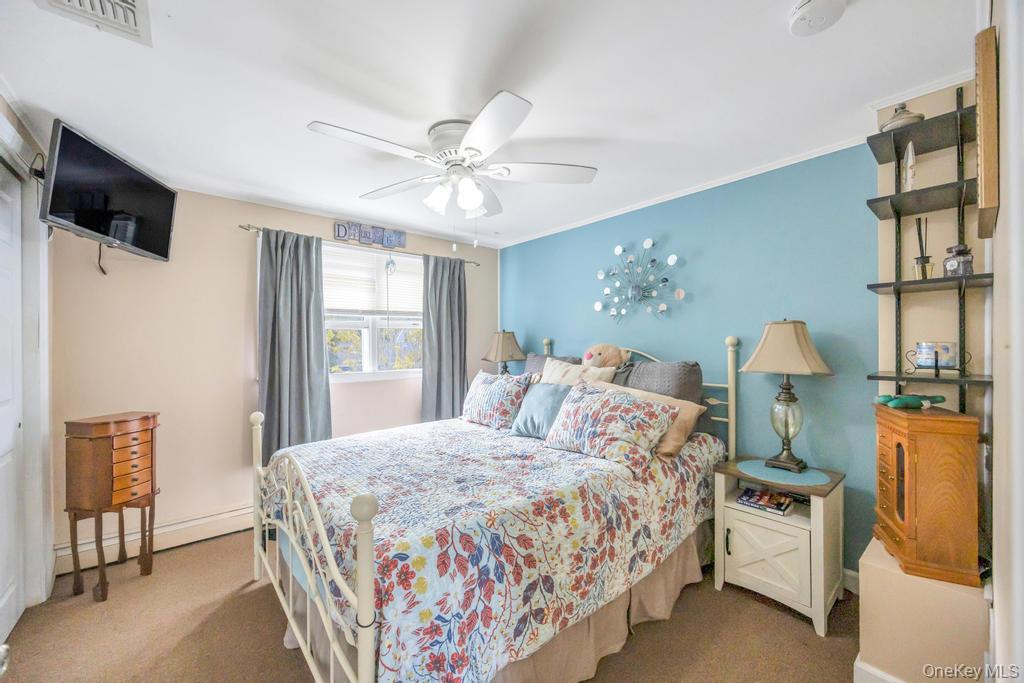 124 E 12th Street, Huntington Station, NY 11746