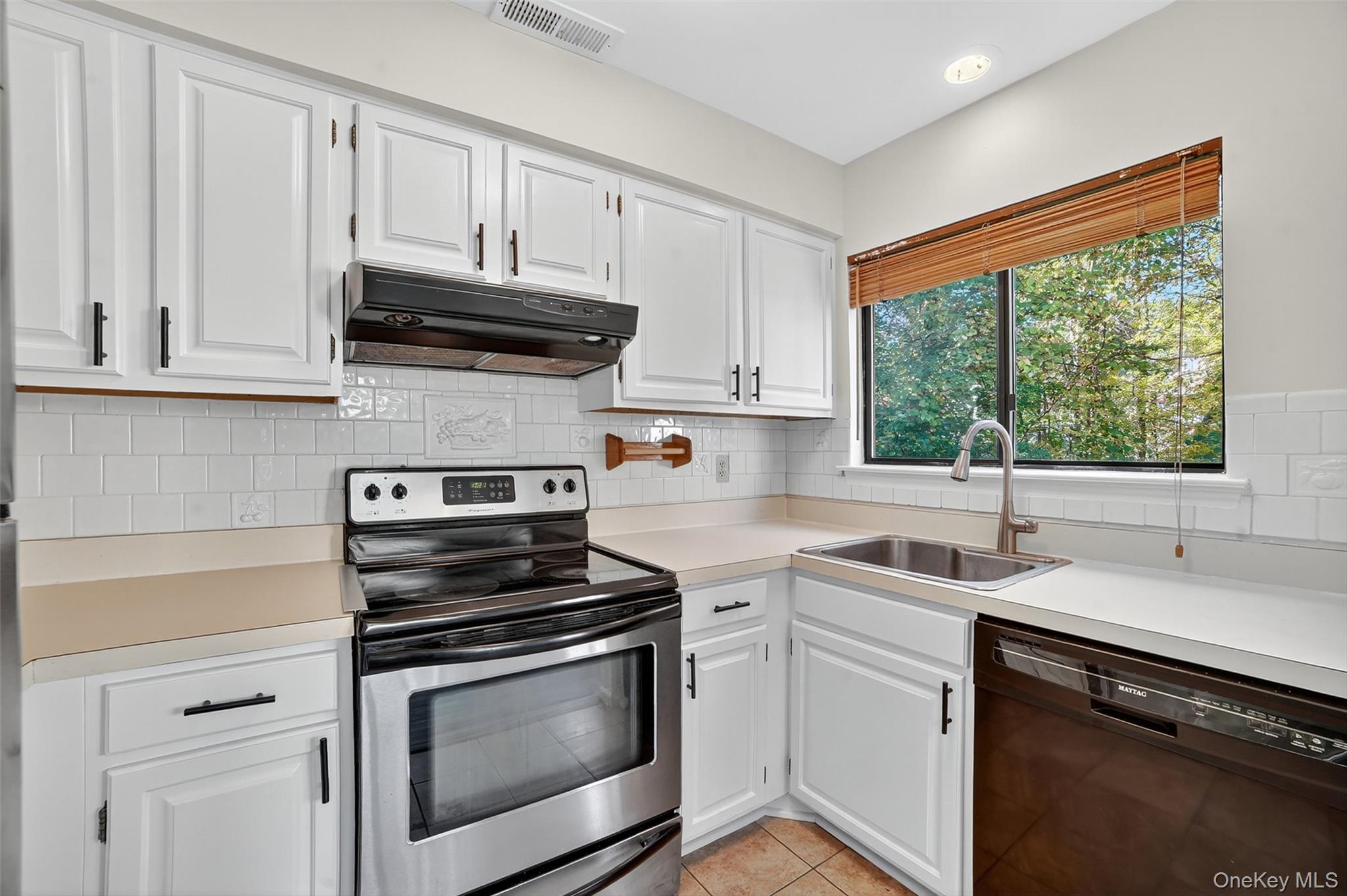 132 Stone Meadow, South Salem, NY 10590