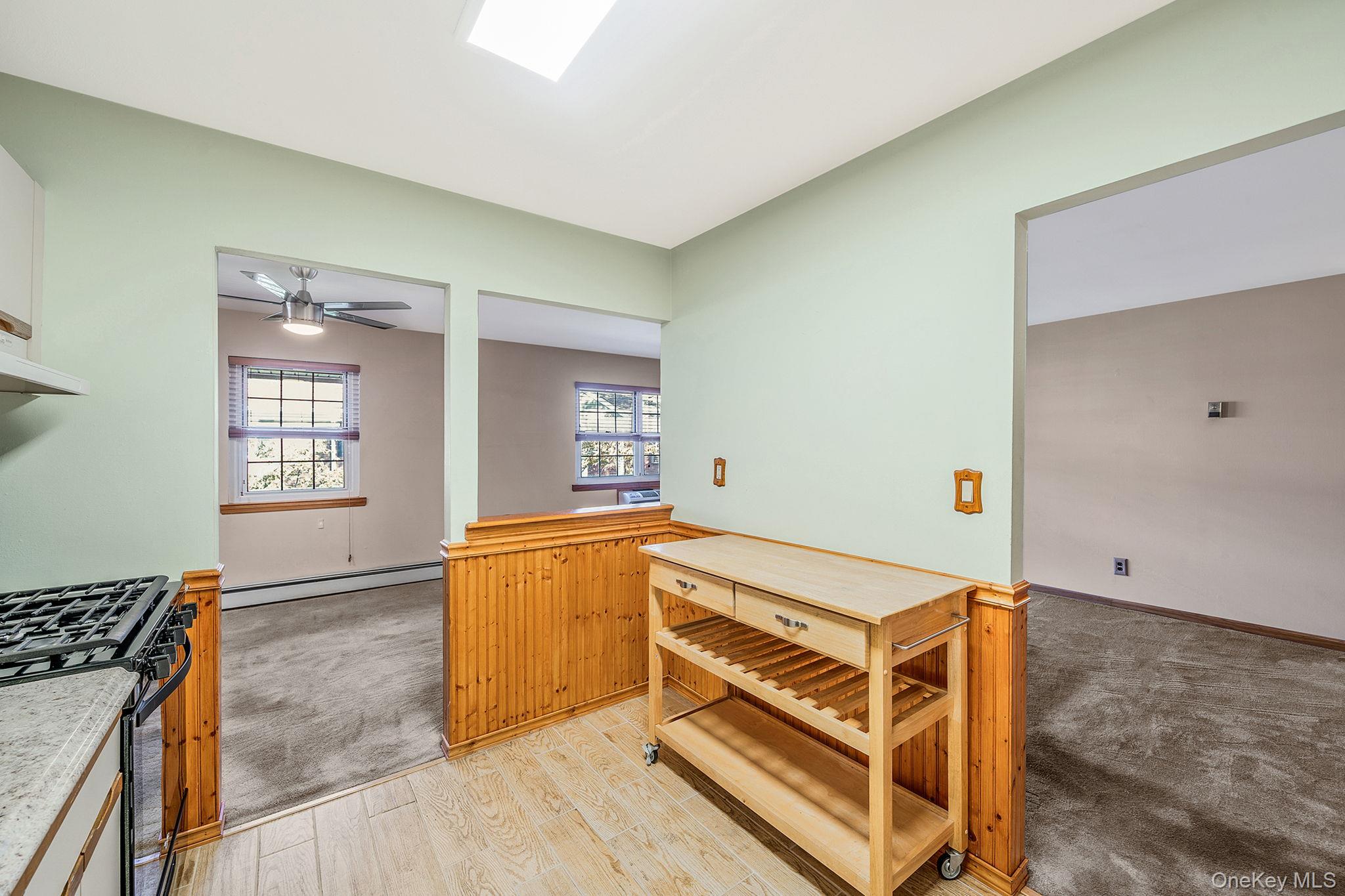 330 Lakeland Avenue # 2H, Sayville, NY 11782