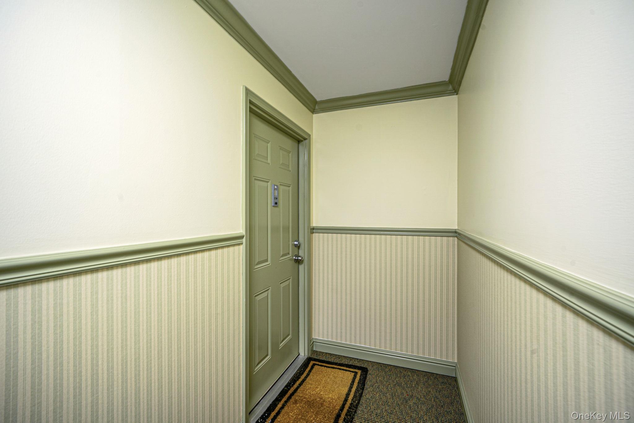 330 Lakeland Avenue # 2H, Sayville, NY 11782