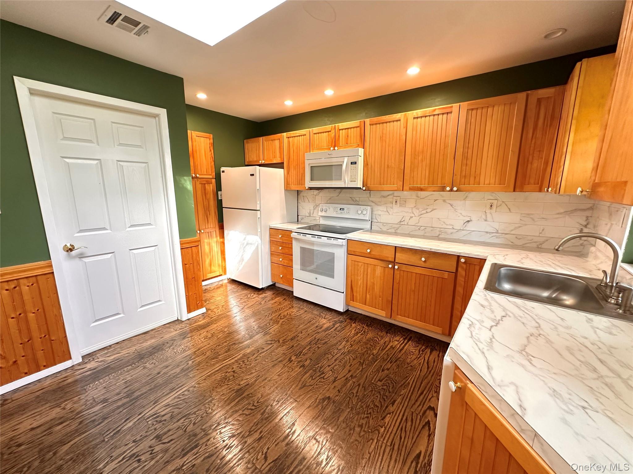 488A Fairway Court # 488A, Ridge, NY 11961