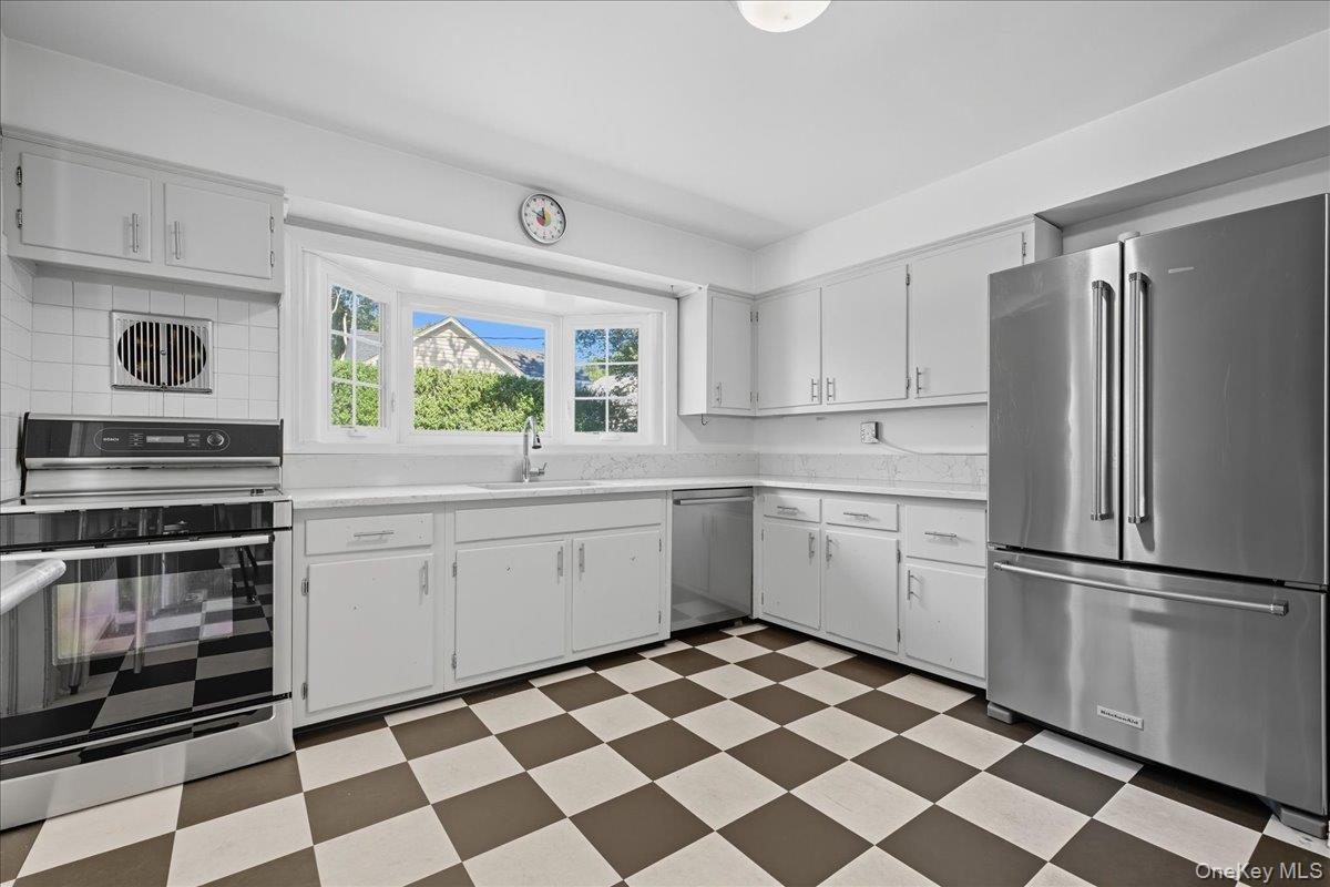 143 Garden Street, Garden City, NY 11530