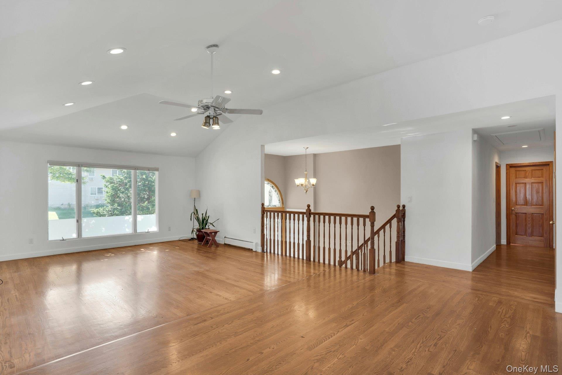 33 Pittoni Drive, Commack, NY 11725