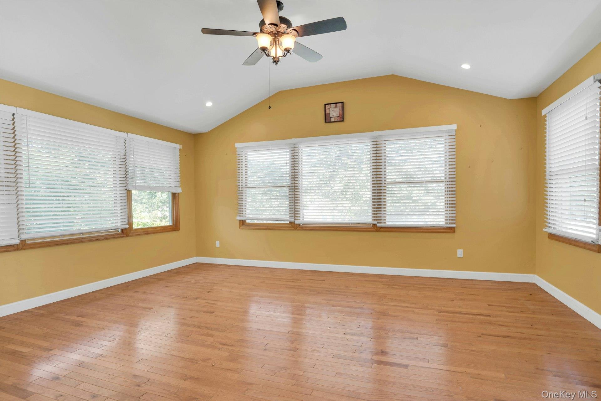 33 Pittoni Drive, Commack, NY 11725