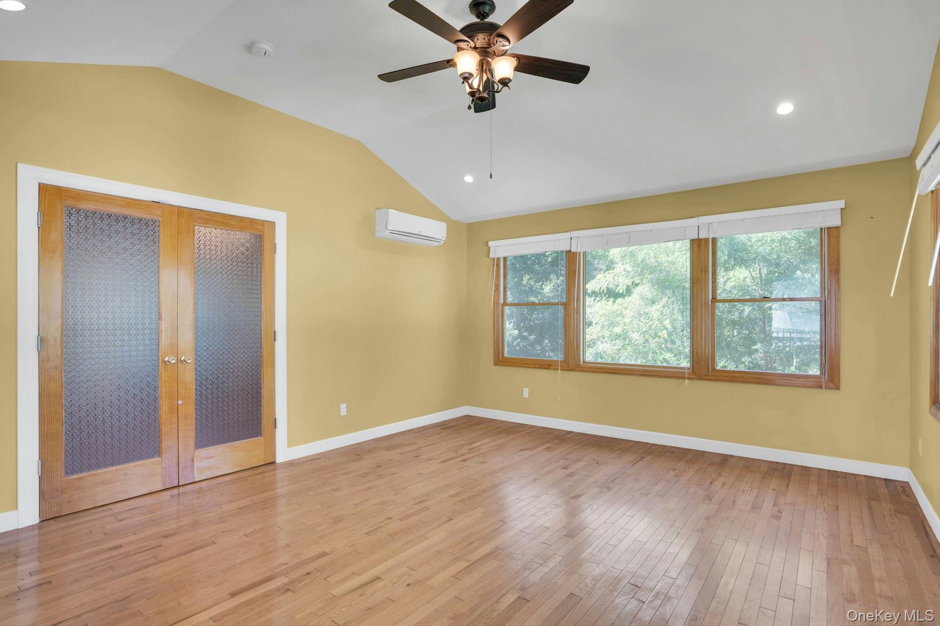 33 Pittoni Drive, Commack, NY 11725