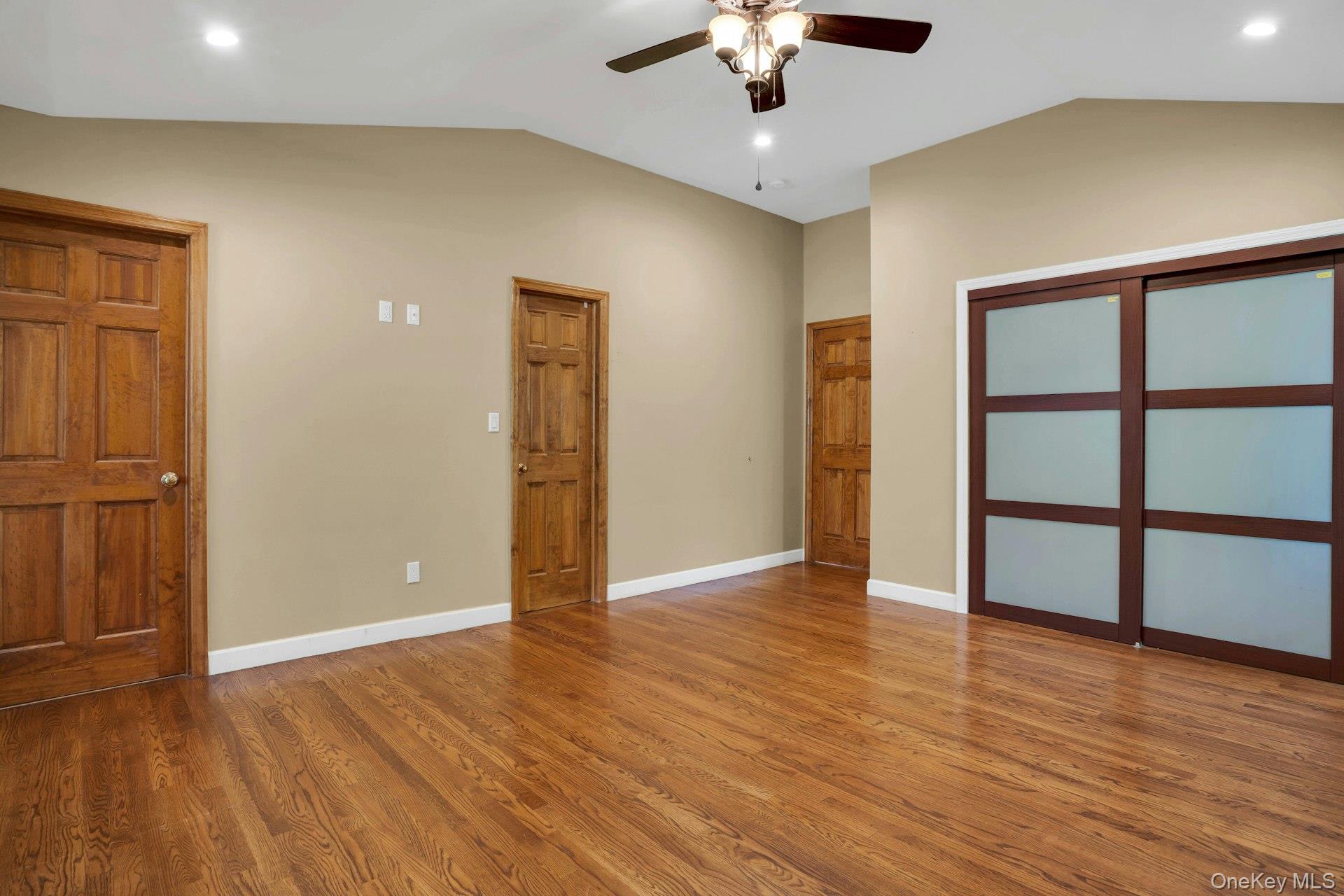 33 Pittoni Drive, Commack, NY 11725