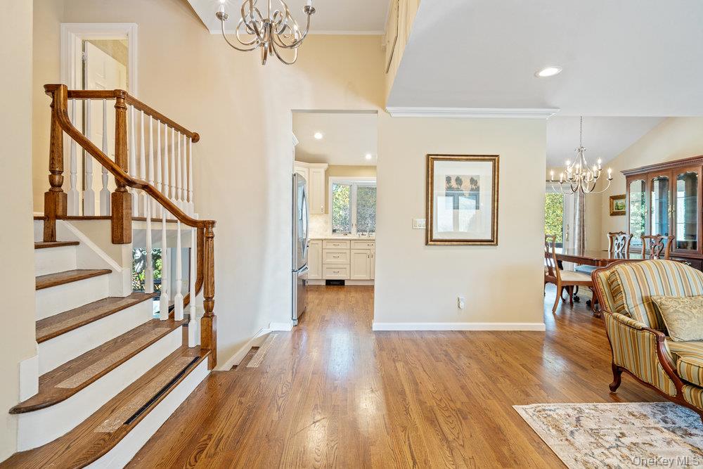 1 Jerome Drive, Farmingdale, NY 11735