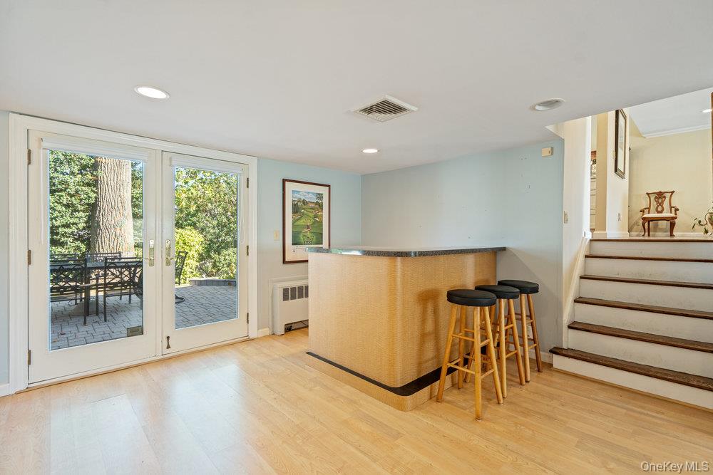 1 Jerome Drive, Farmingdale, NY 11735