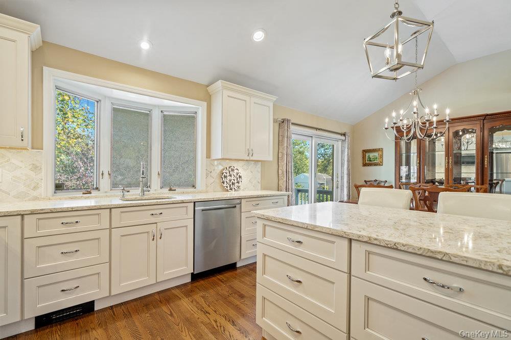 1 Jerome Drive, Farmingdale, NY 11735