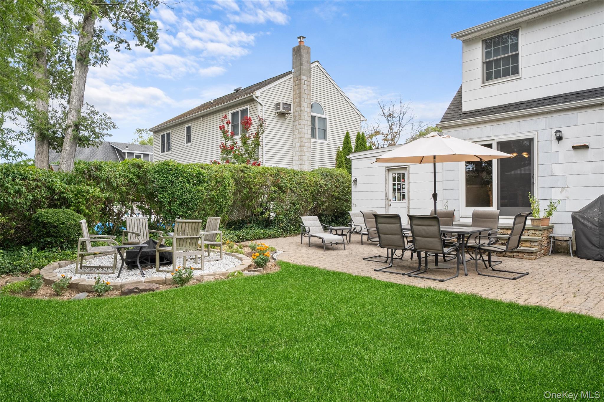 94 Charles Avenue, Massapequa Park, NY 11762