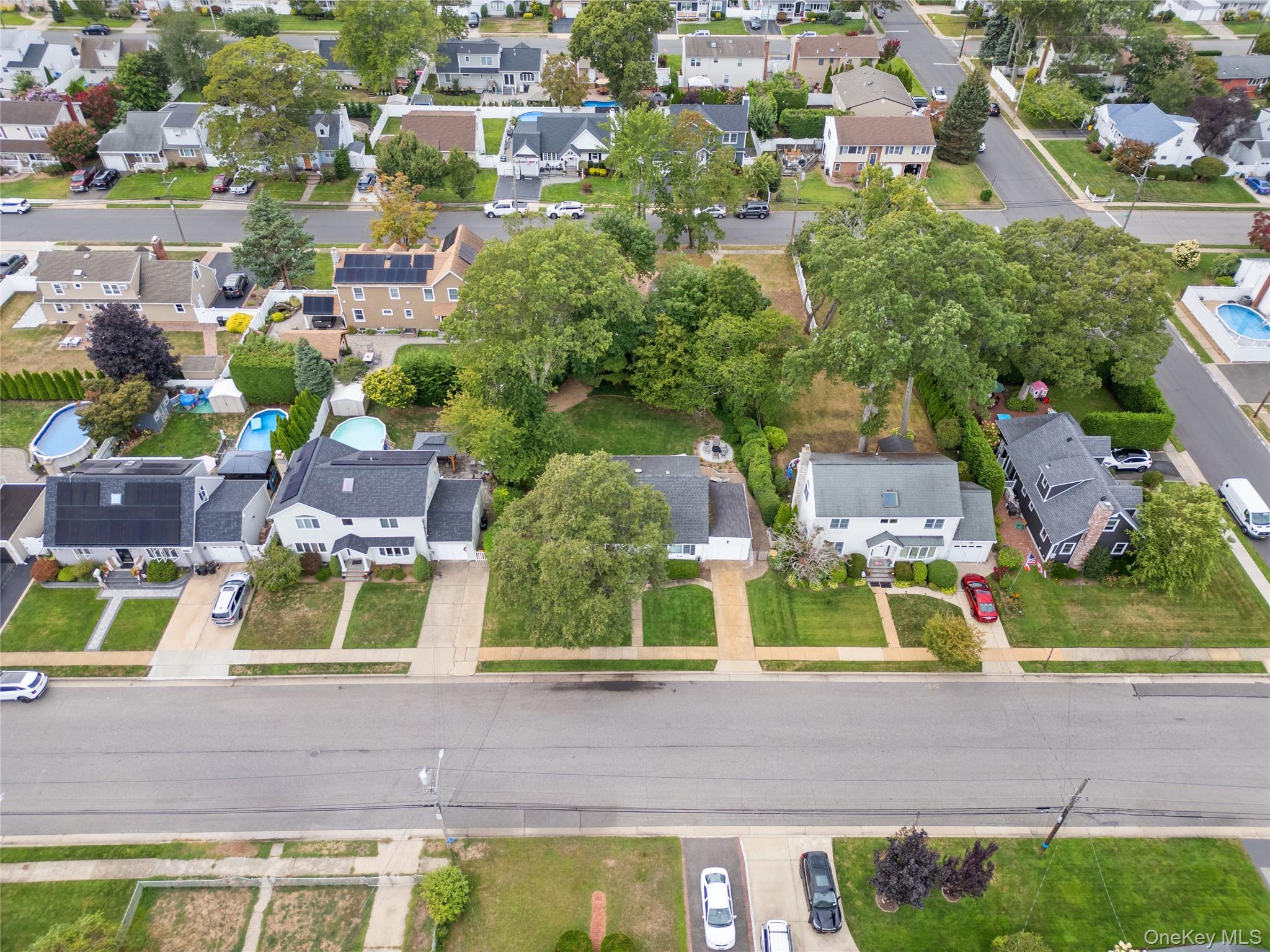 94 Charles Avenue, Massapequa Park, NY 11762