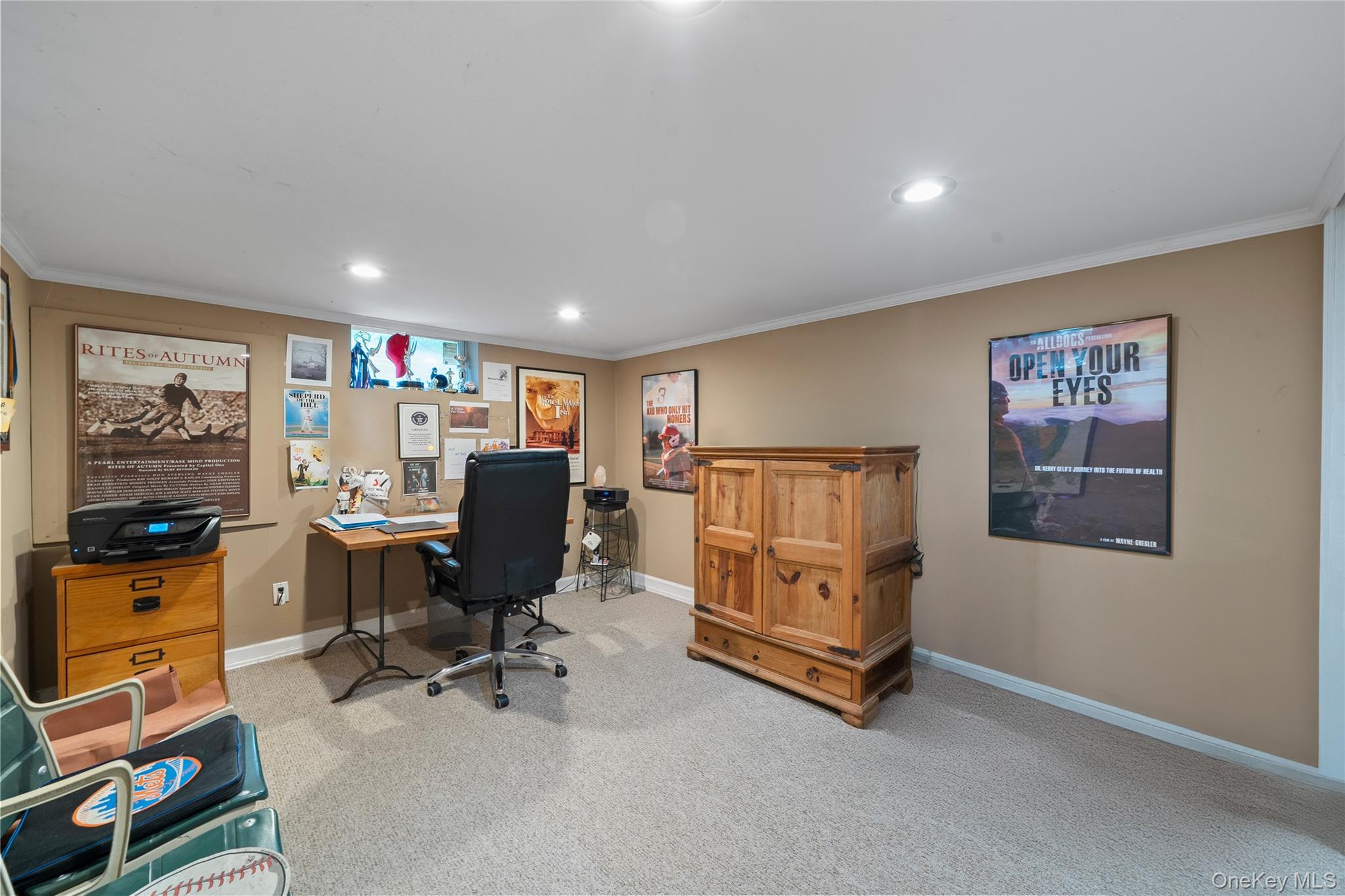 94 Charles Avenue, Massapequa Park, NY 11762