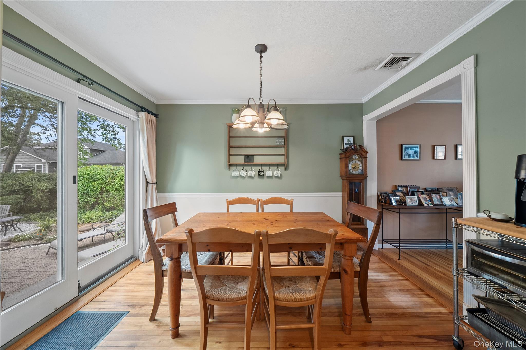 94 Charles Avenue, Massapequa Park, NY 11762