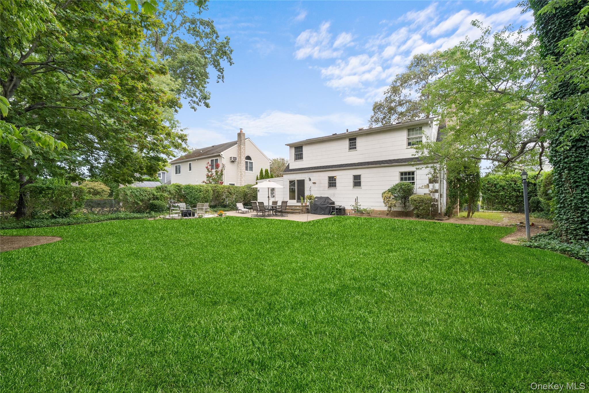 94 Charles Avenue, Massapequa Park, NY 11762