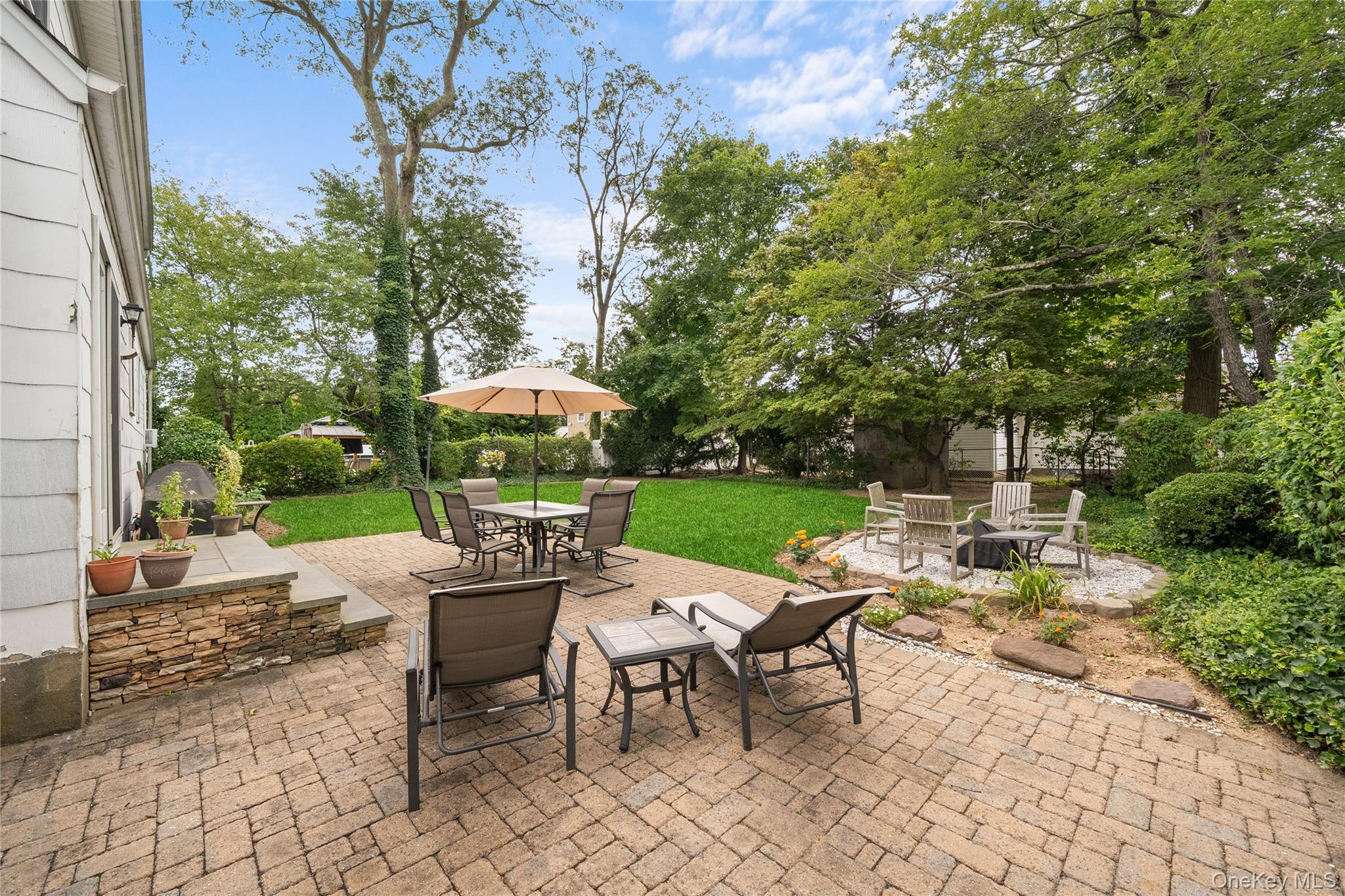 94 Charles Avenue, Massapequa Park, NY 11762