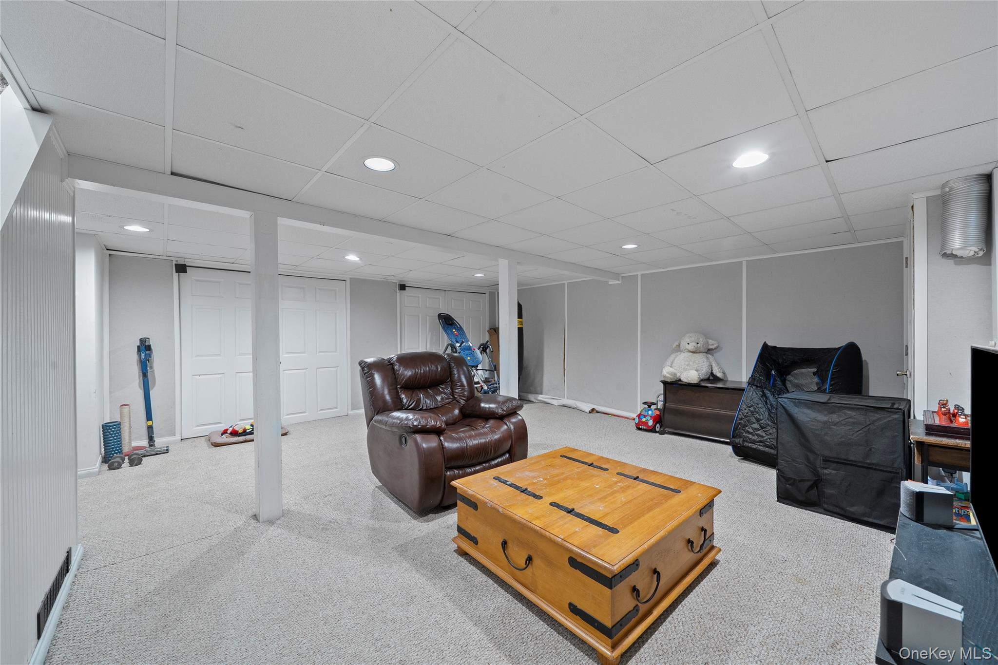 94 Charles Avenue, Massapequa Park, NY 11762