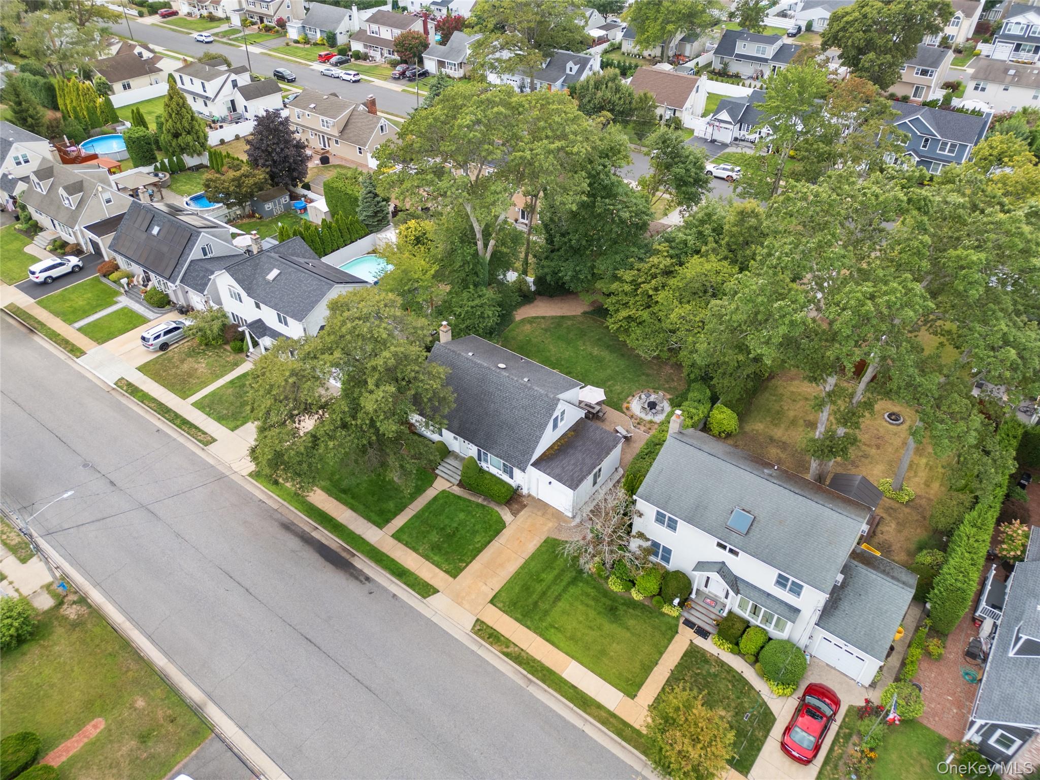 94 Charles Avenue, Massapequa Park, NY 11762