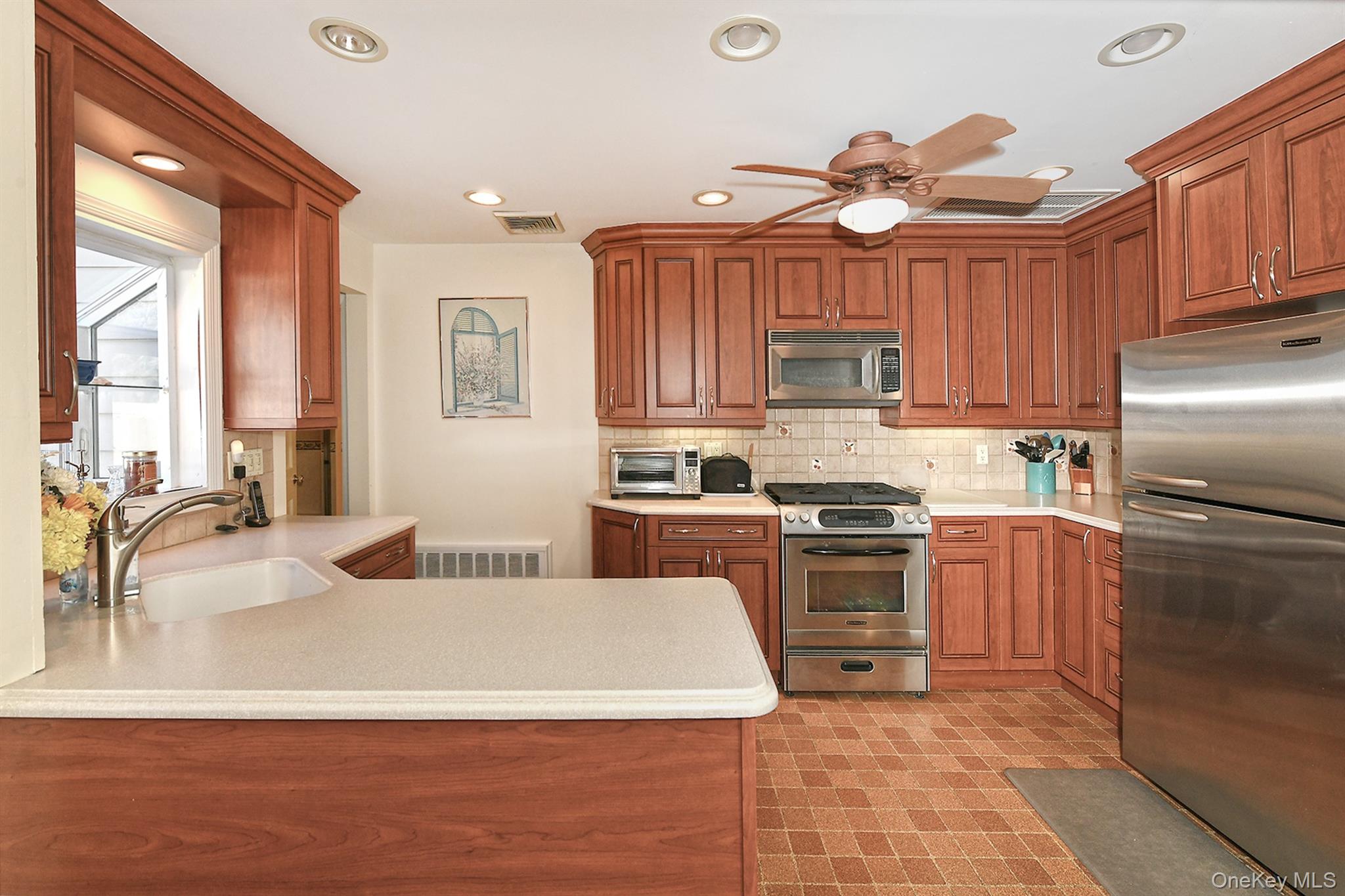 109 W 21st Street, Huntington Station, NY 11746