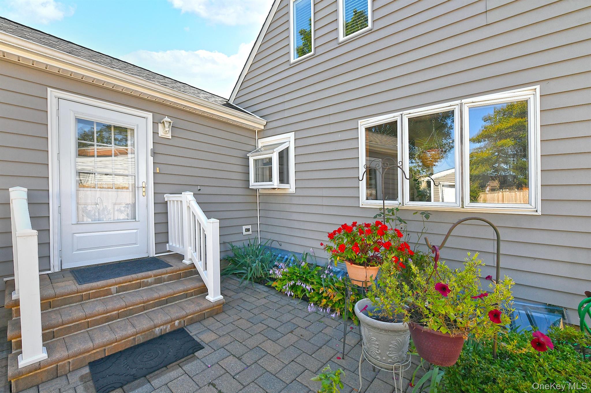 109 W 21st Street, Huntington Station, NY 11746