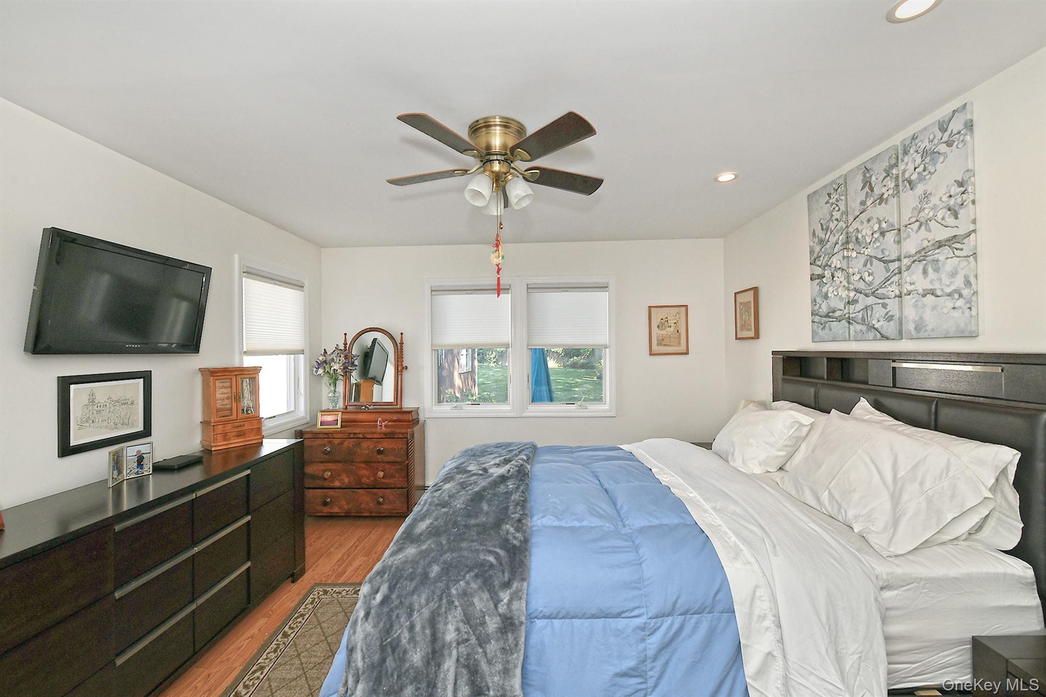 109 W 21st Street, Huntington Station, NY 11746