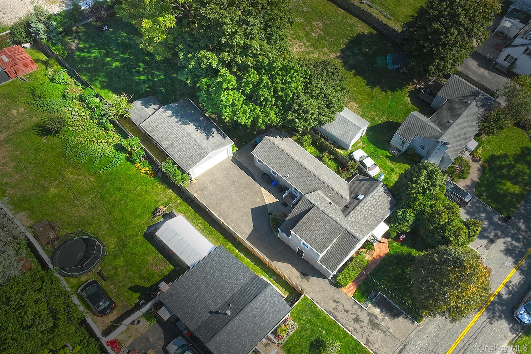 109 W 21st Street, Huntington Station, NY 11746