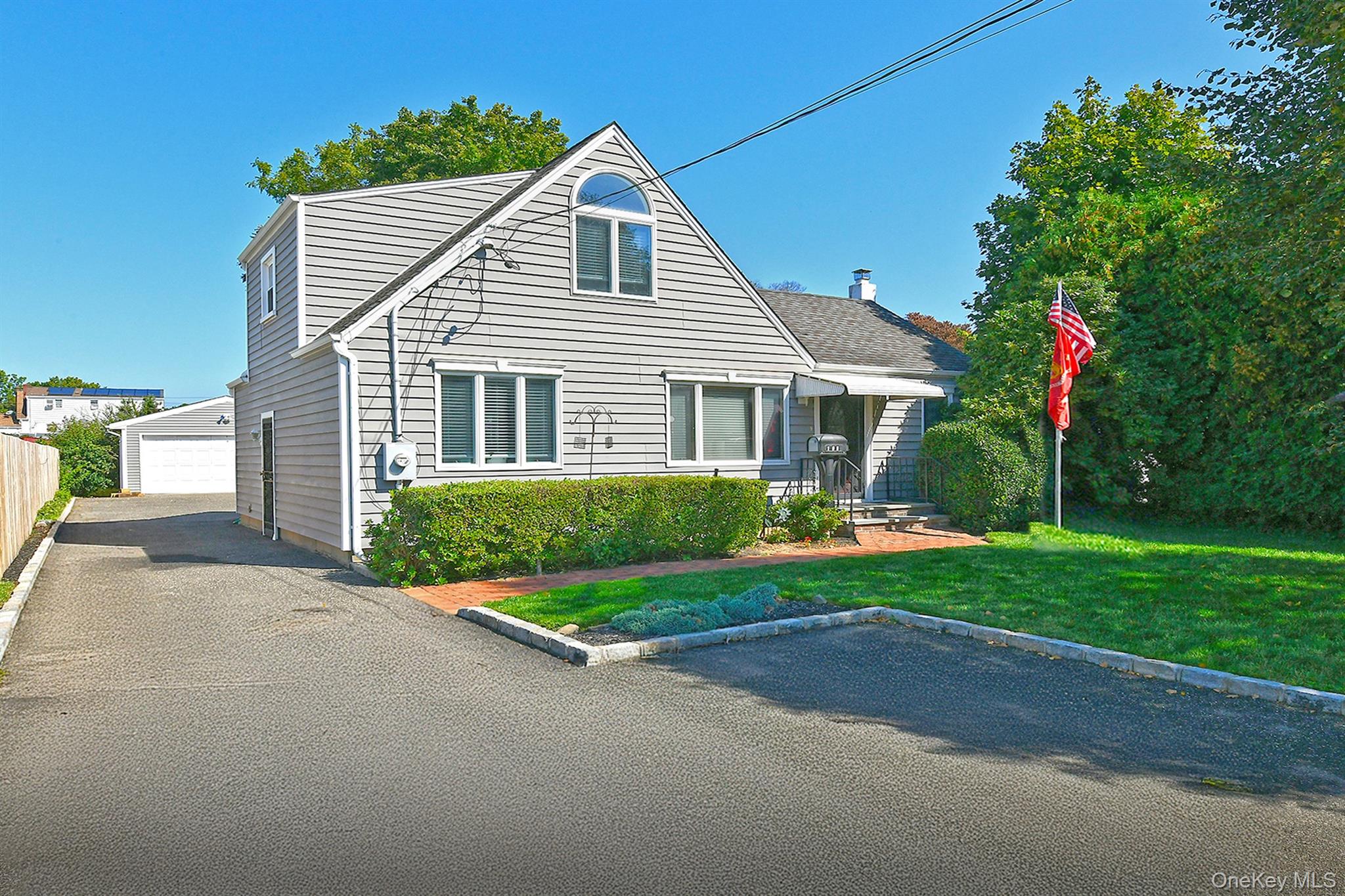 109 W 21st Street, Huntington Station, NY 11746