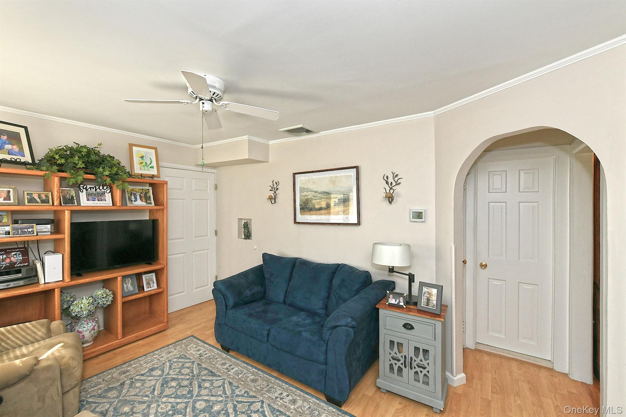 109 W 21st Street, Huntington Station, NY 11746