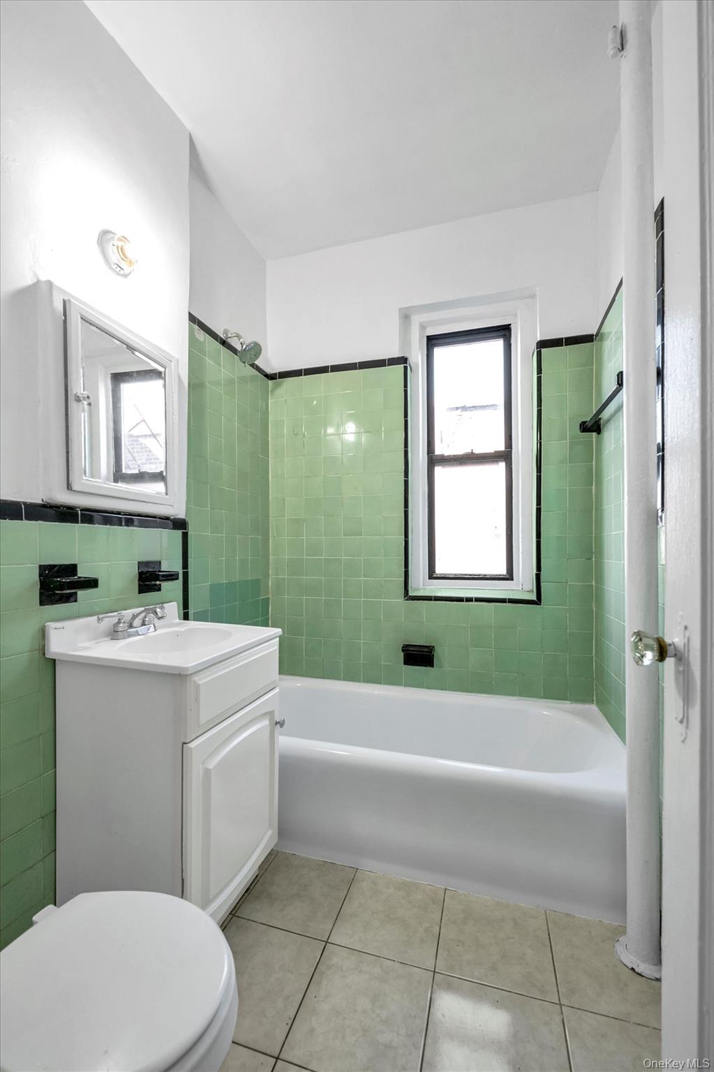 83-44 Lefferts Boulevard # 6C, Kew Gardens, NY 11415