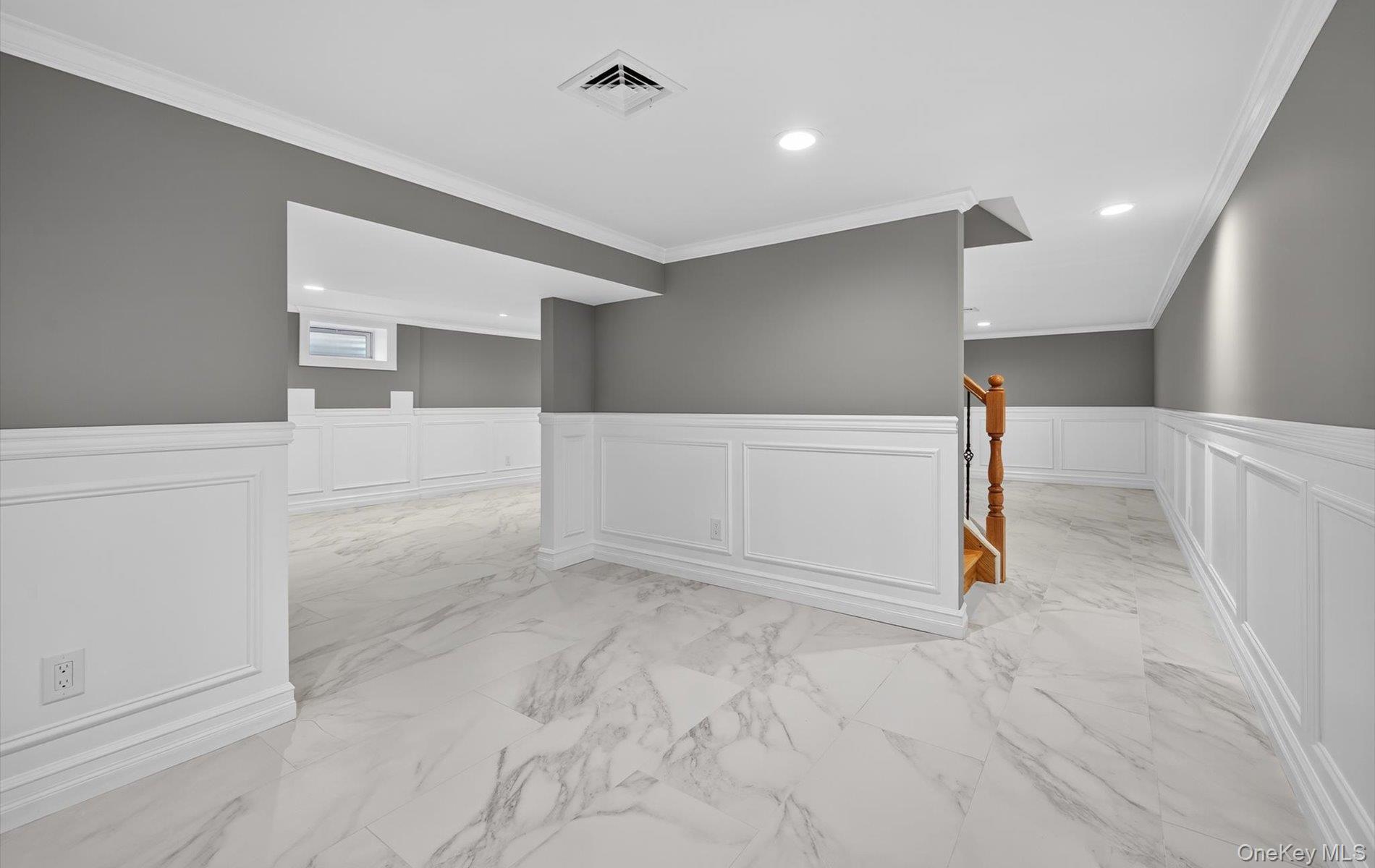 1098 Russell Street, Franklin Square, NY 11010