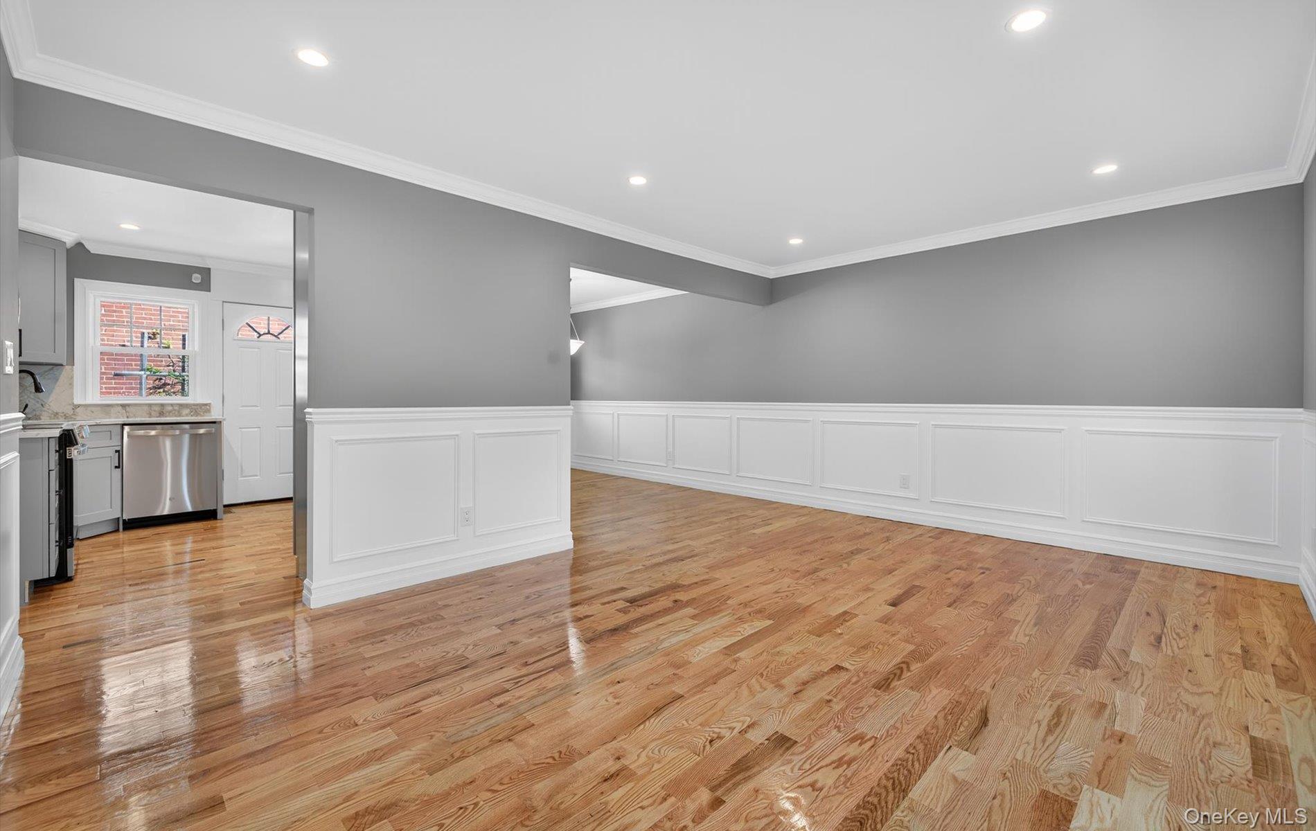 1098 Russell Street, Franklin Square, NY 11010